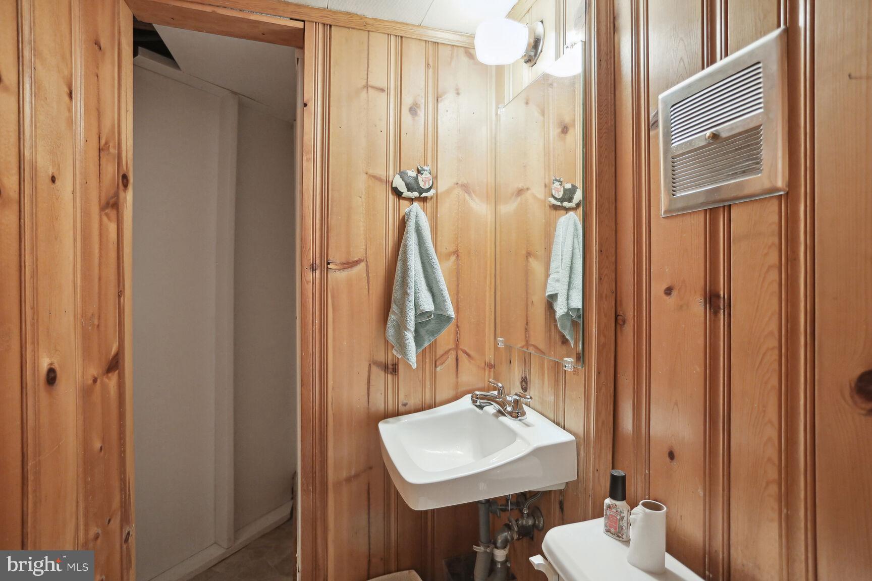 CAMERON HEIGHTS - Residential