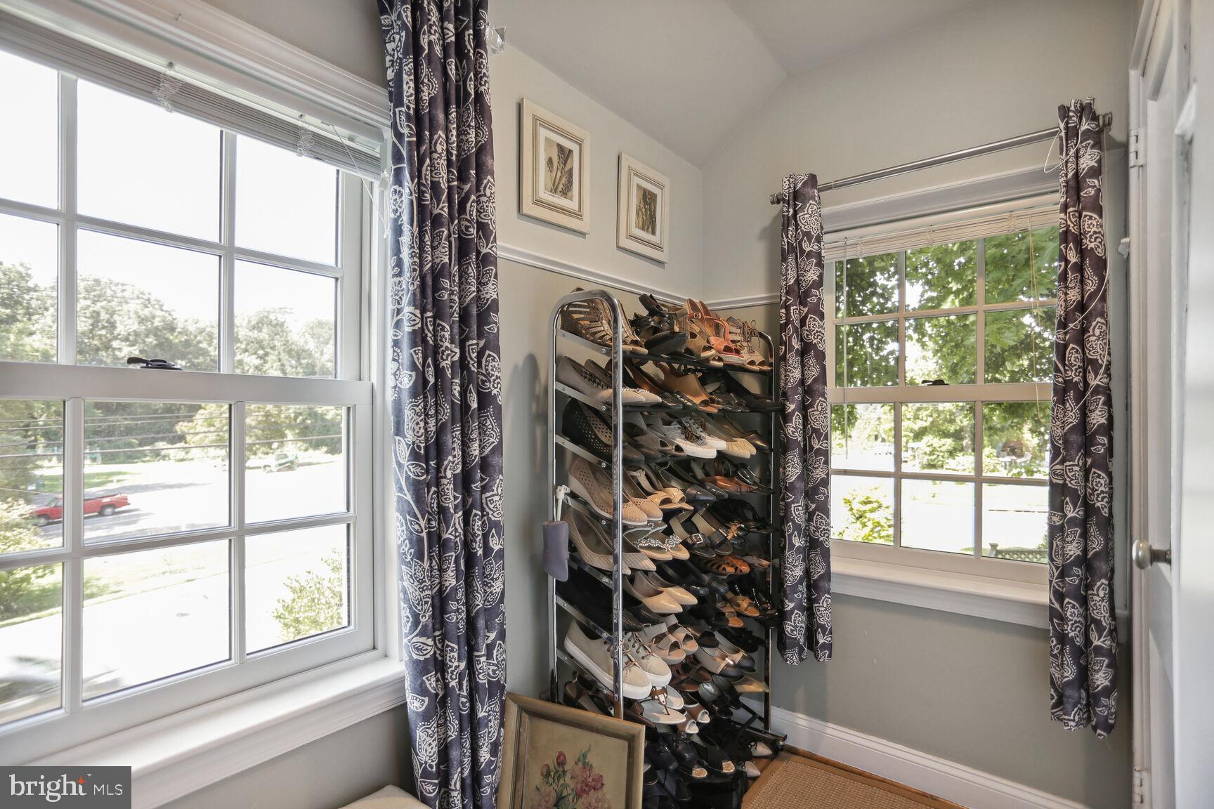 CAMERON HEIGHTS - Residential