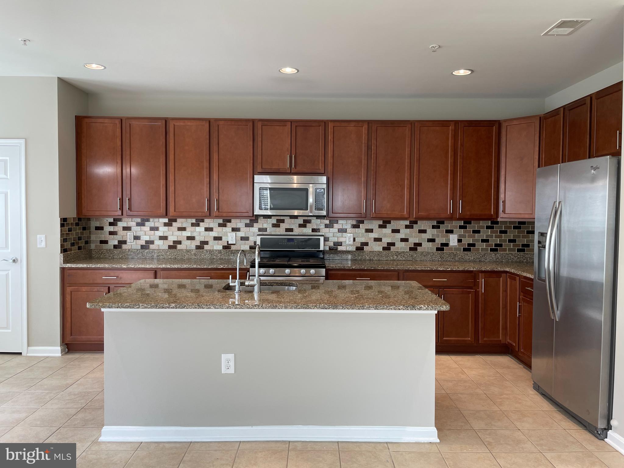 2953 FINSBURY PLACE 96