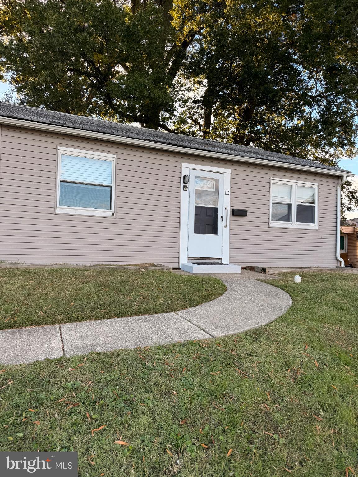 VICTORY VILLA - Residential Lease