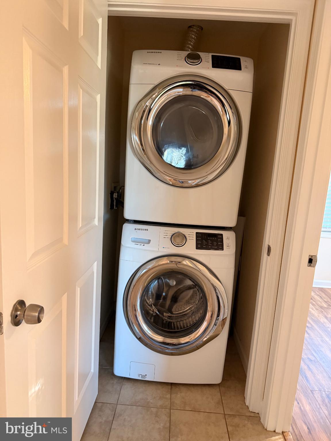 VICTORY VILLA - Residential Lease