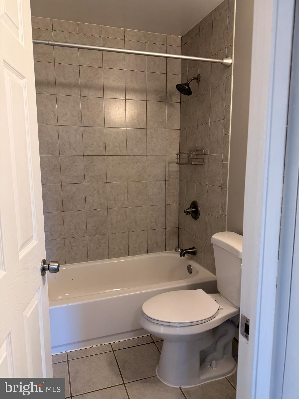 VICTORY VILLA - Residential Lease