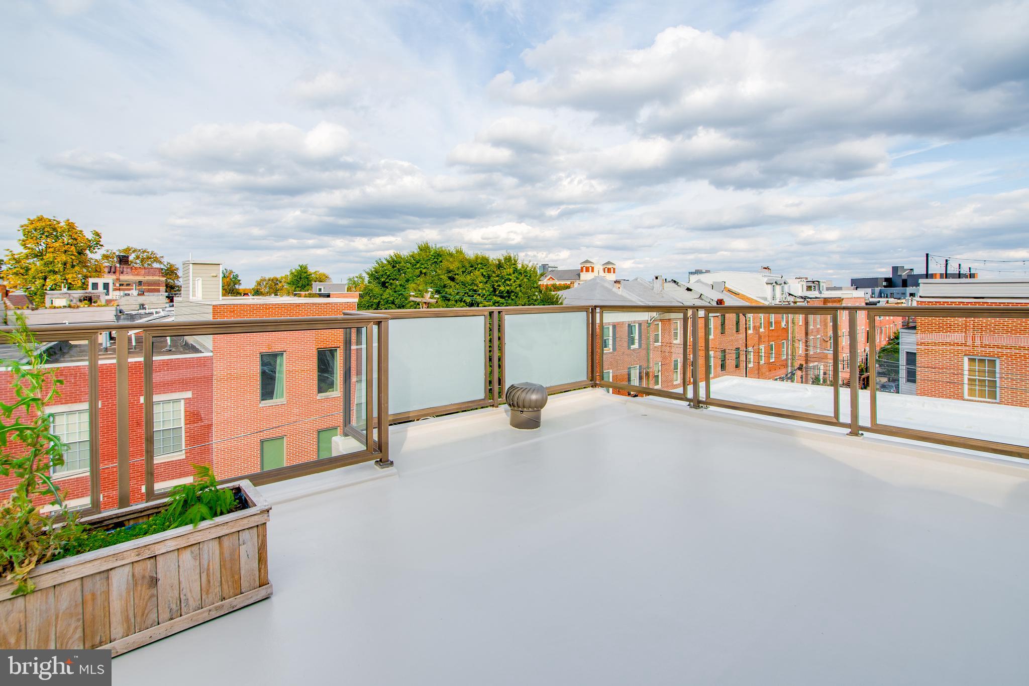 FAIRMOUNT - Residential