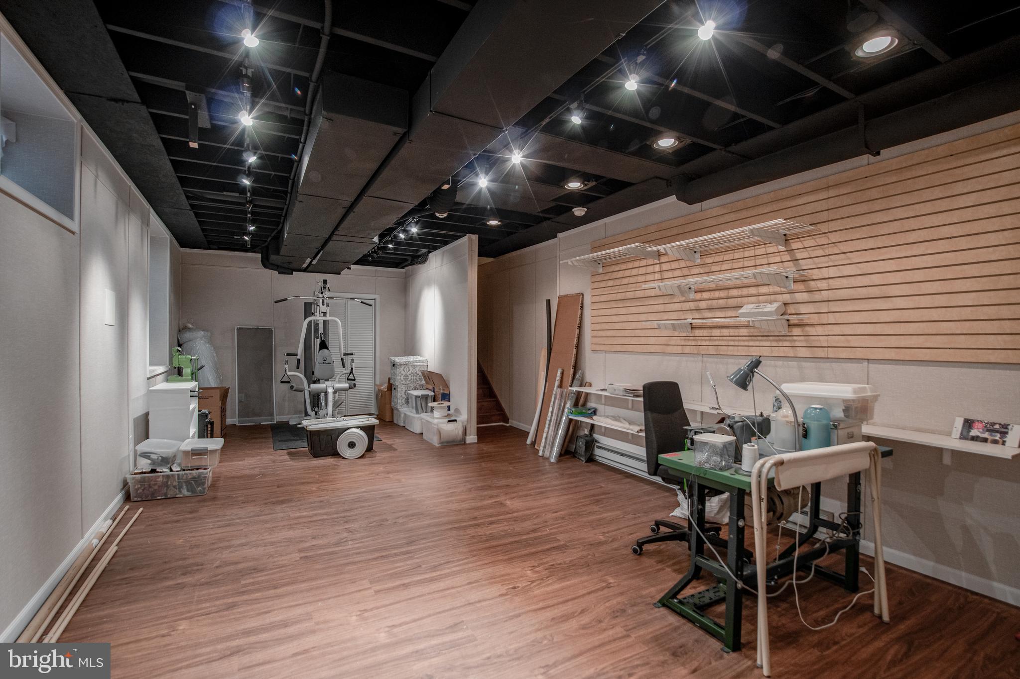 FAIRMOUNT - Residential