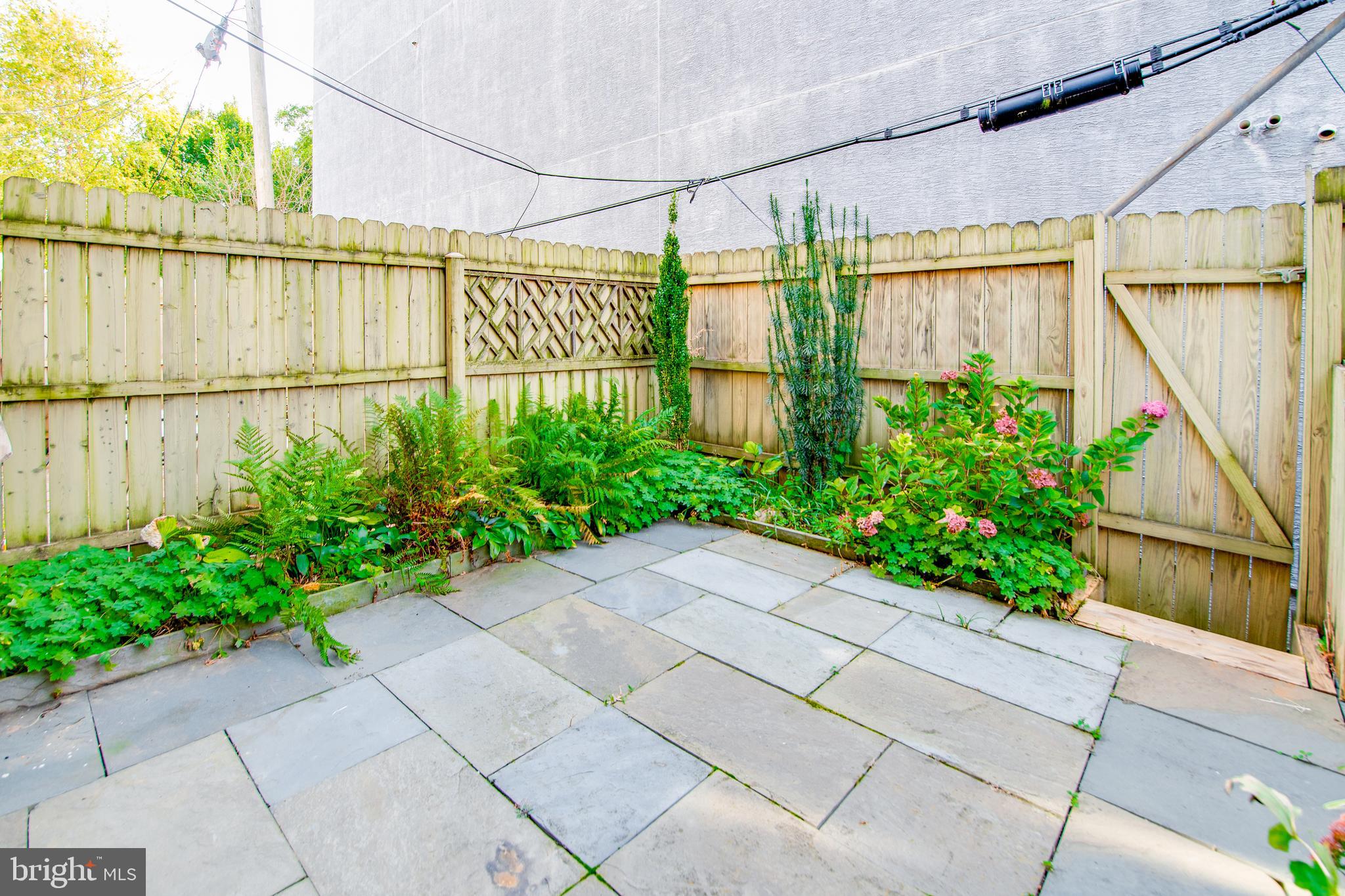 FAIRMOUNT - Residential