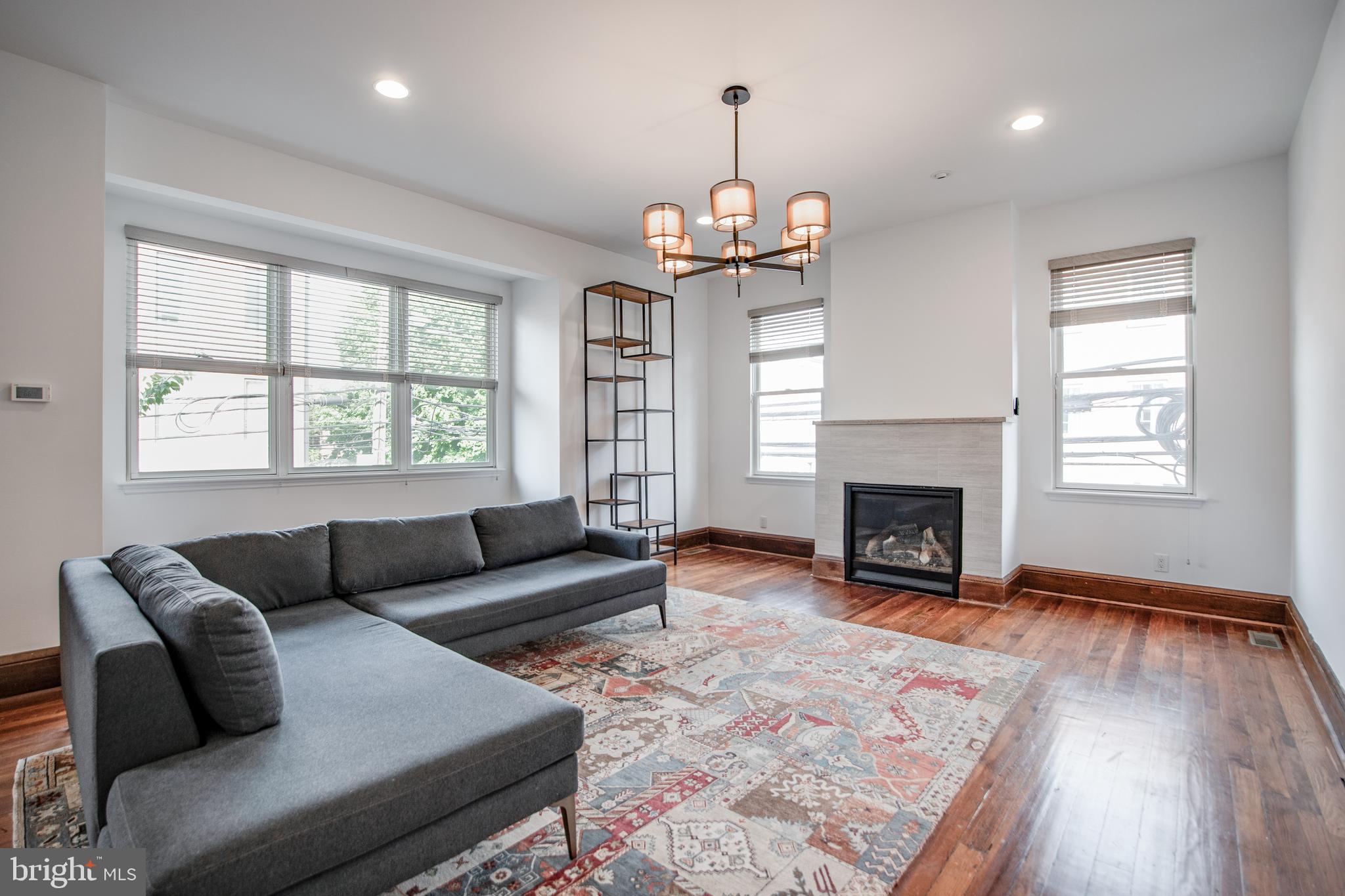 FAIRMOUNT - Residential