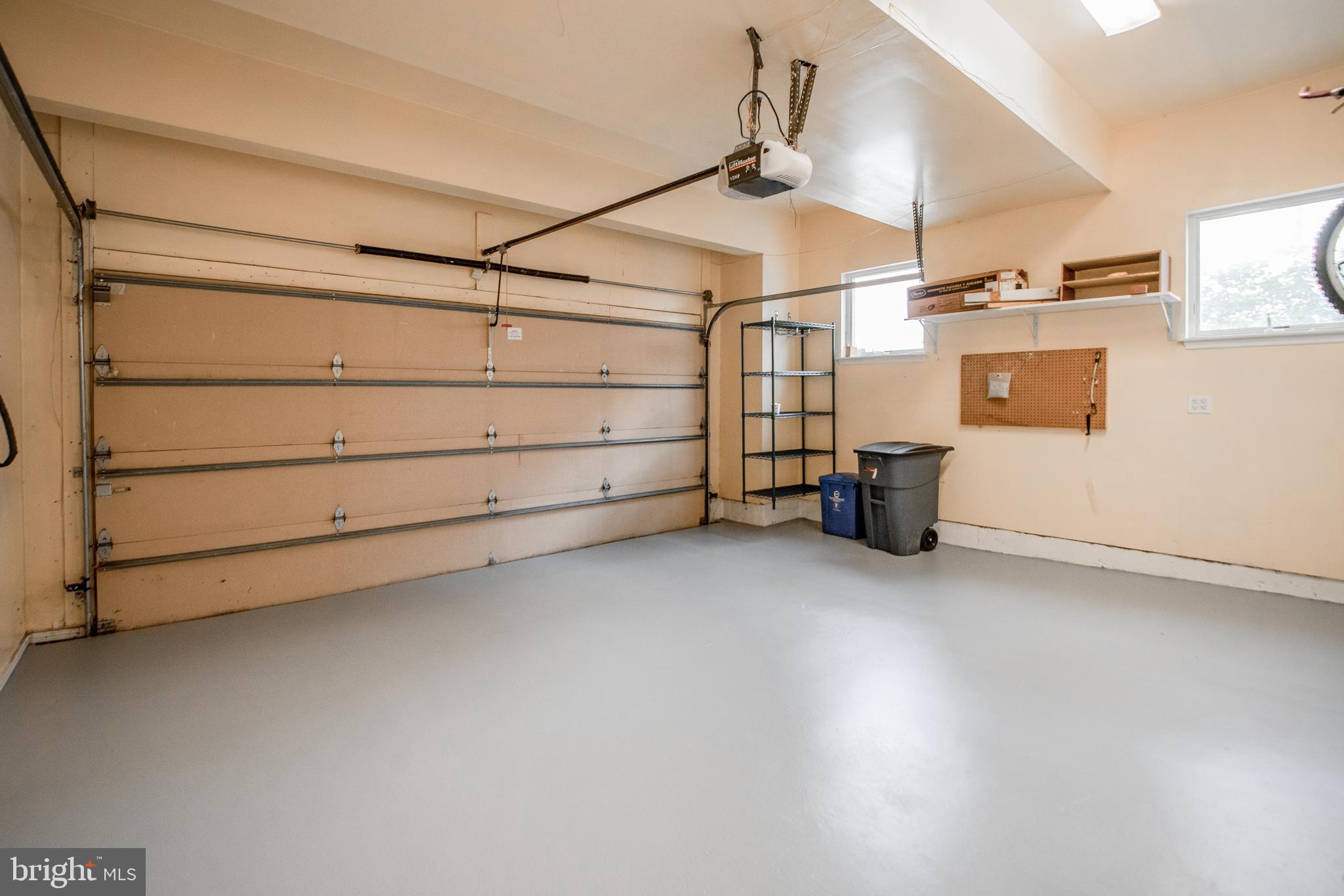 FAIRMOUNT - Residential