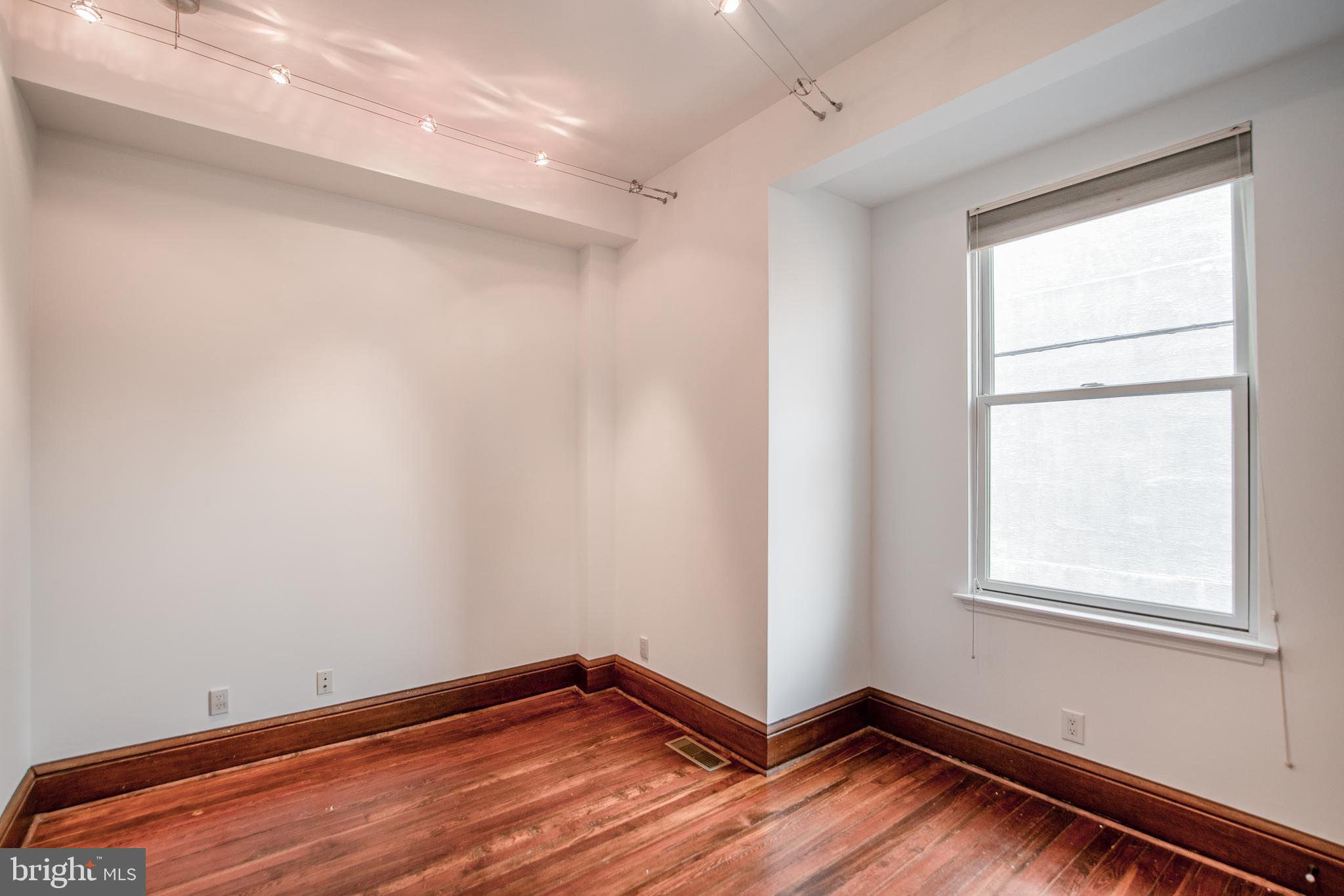 FAIRMOUNT - Residential