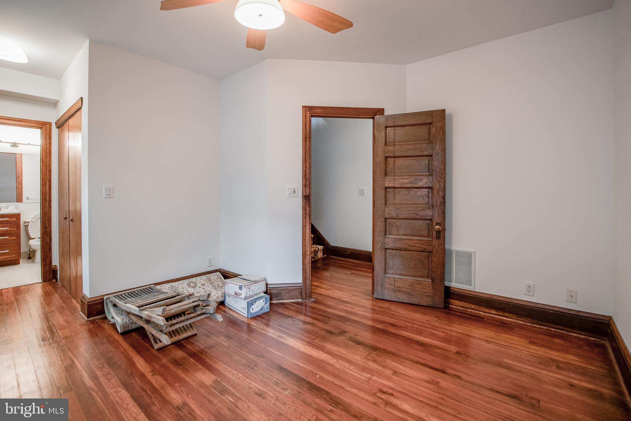 FAIRMOUNT - Residential