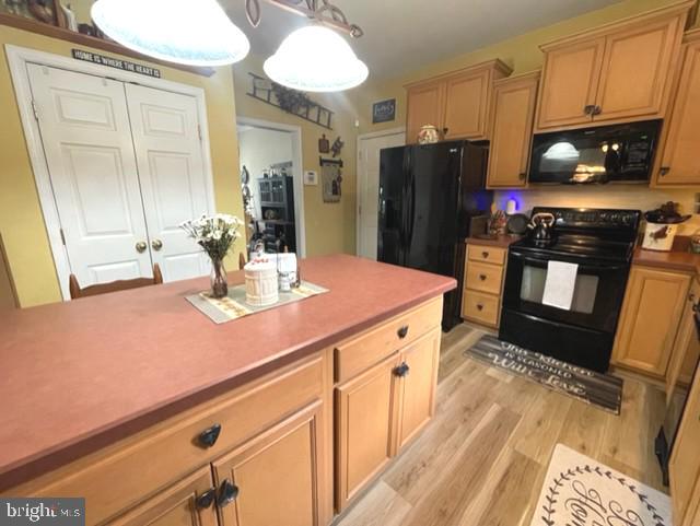 MONMOUTH VILLAGE - Residential