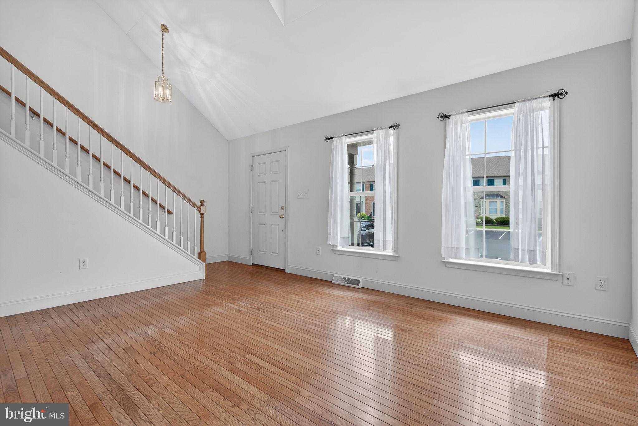 407 COBBLESTONE LANE