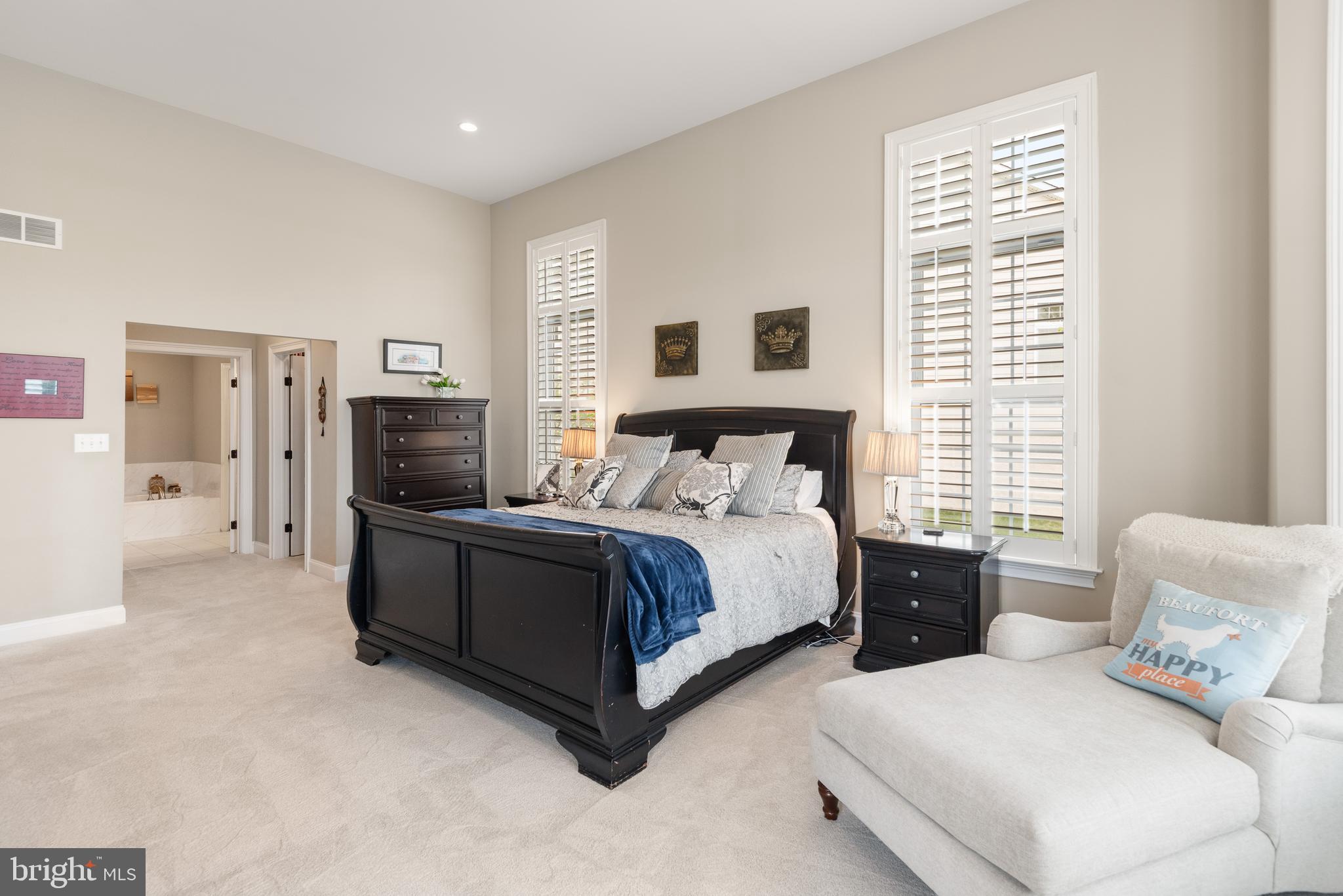 RAVENSCLIFF - Residential