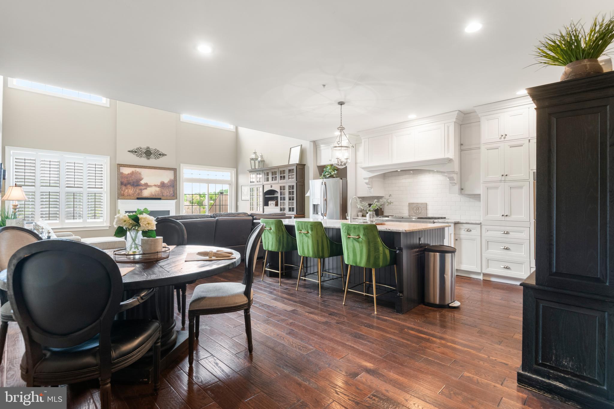 RAVENSCLIFF - Residential