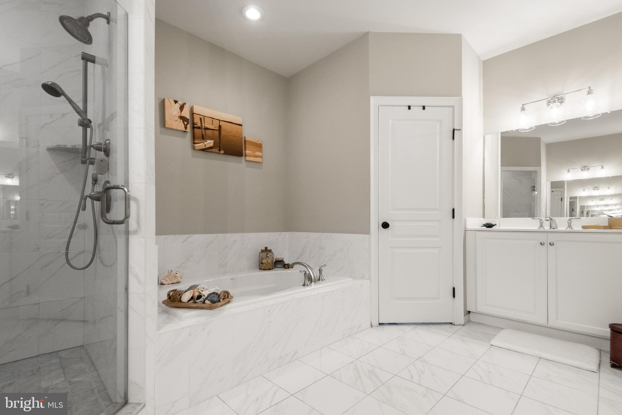 RAVENSCLIFF - Residential