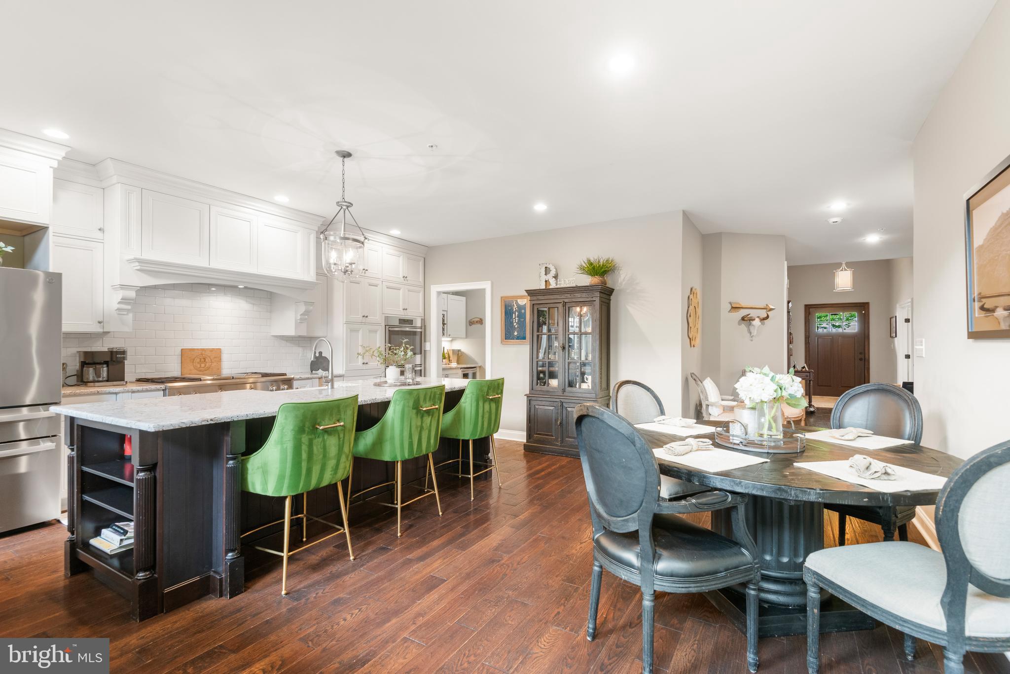 RAVENSCLIFF - Residential
