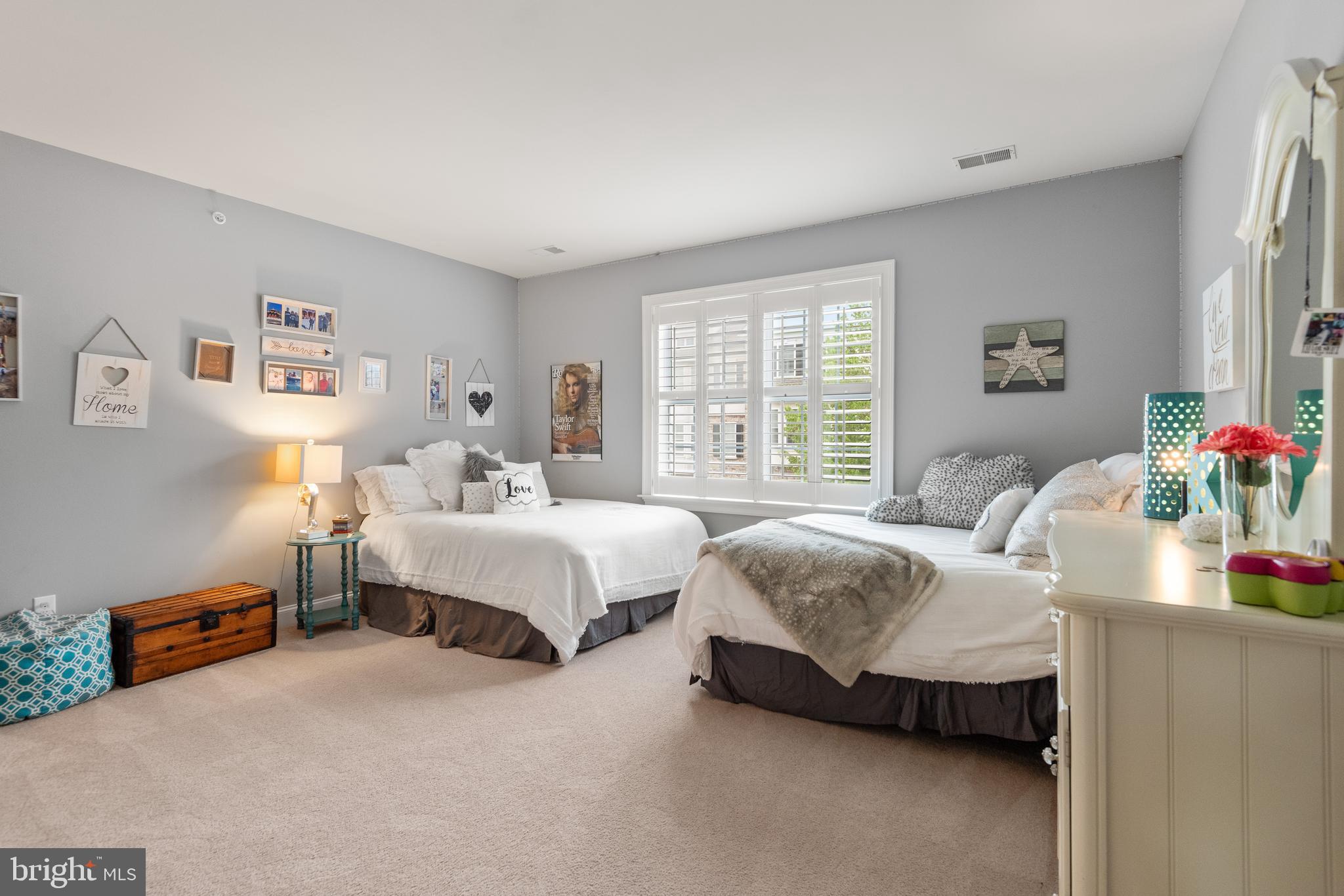 RAVENSCLIFF - Residential
