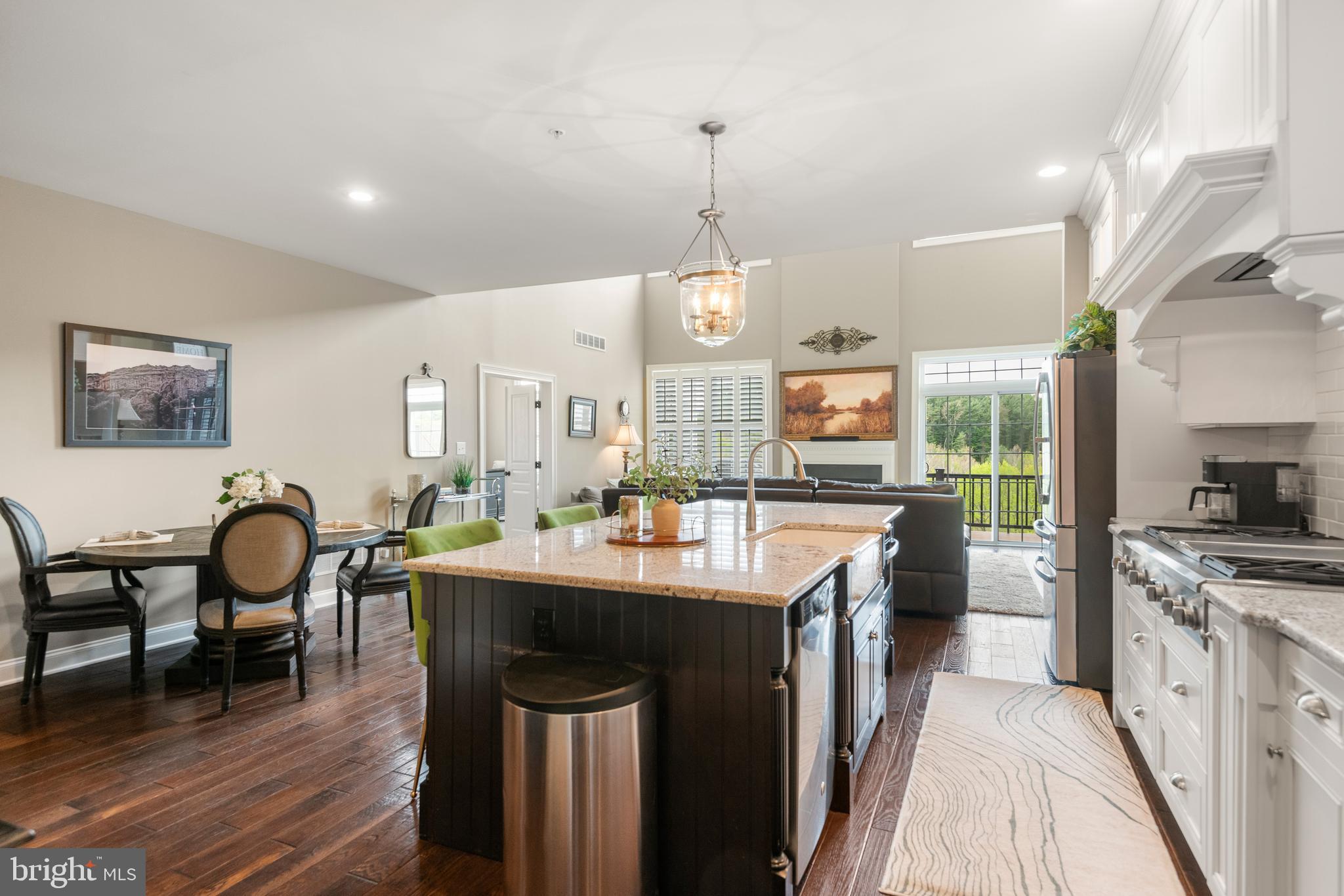 RAVENSCLIFF - Residential