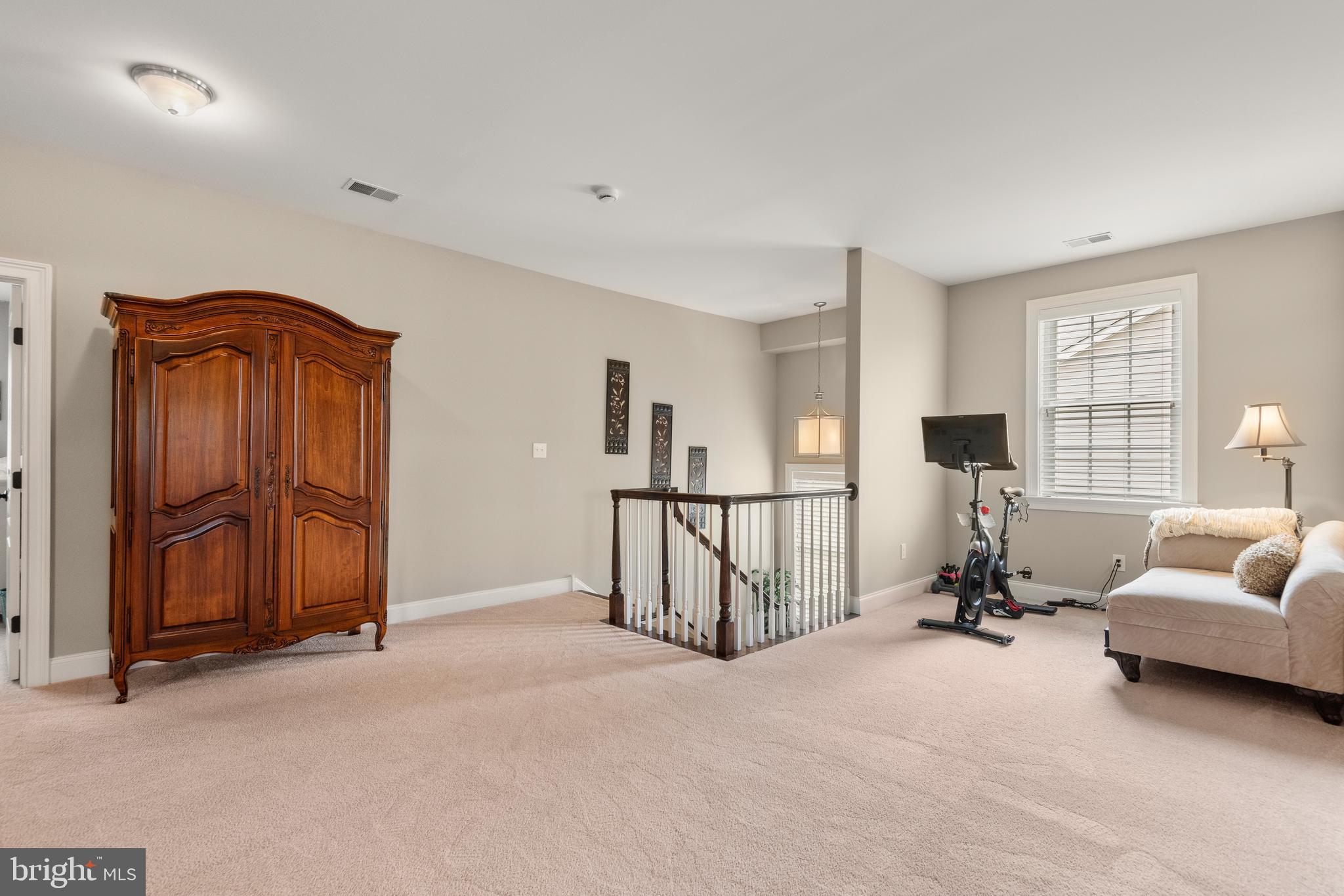 RAVENSCLIFF - Residential