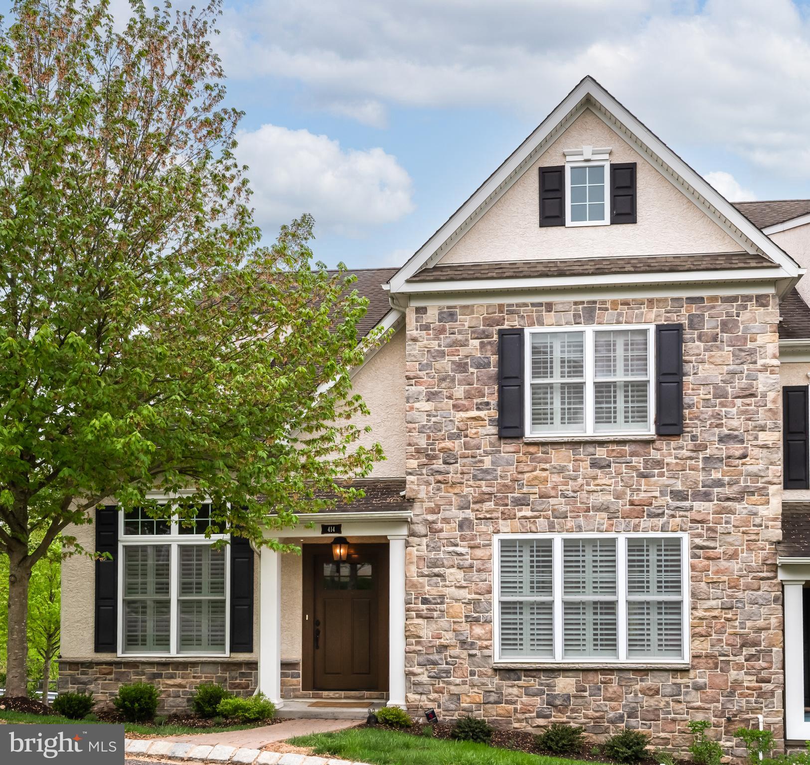 RAVENSCLIFF - Residential