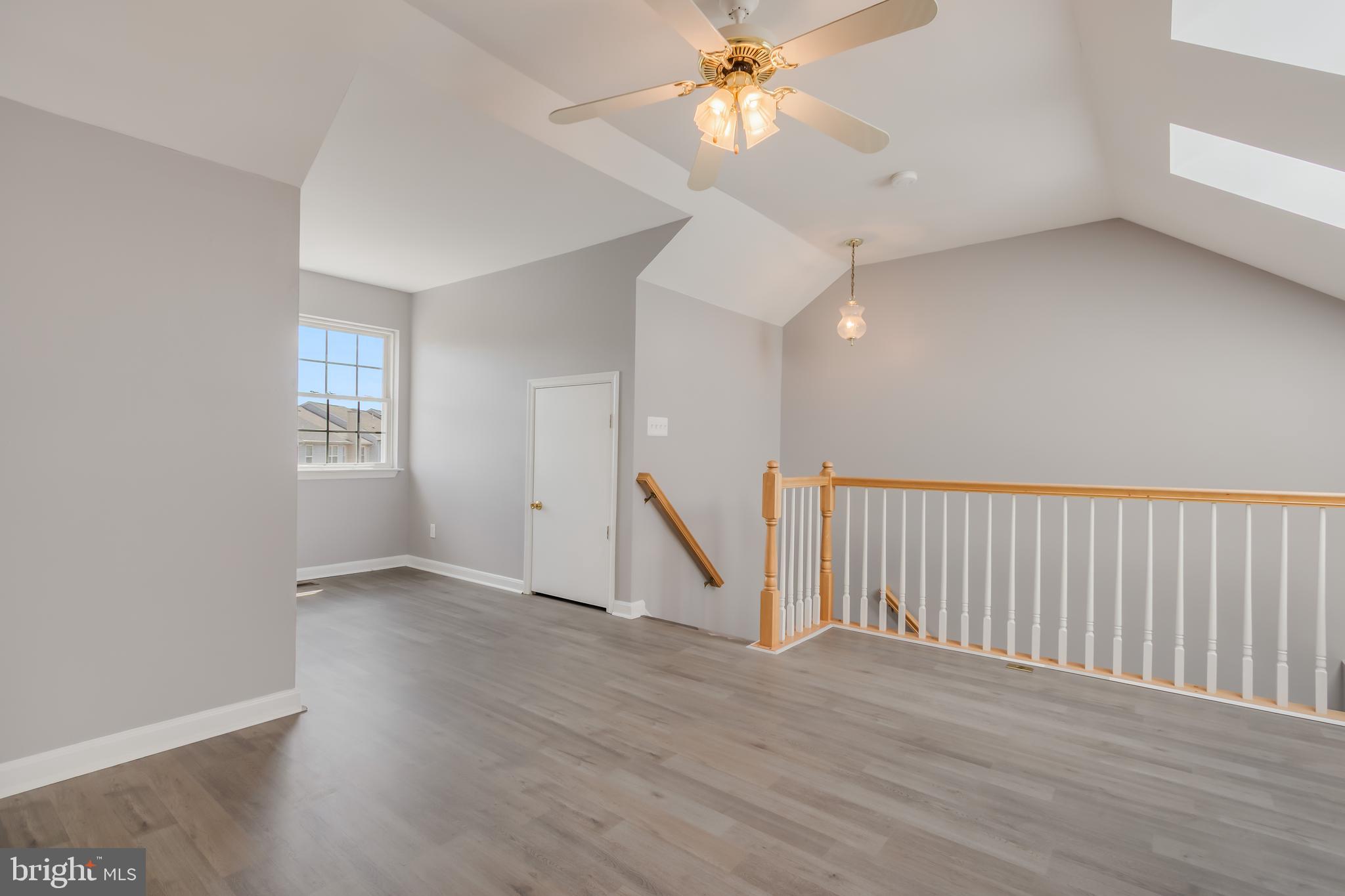 STONE RIVER - Residential Lease