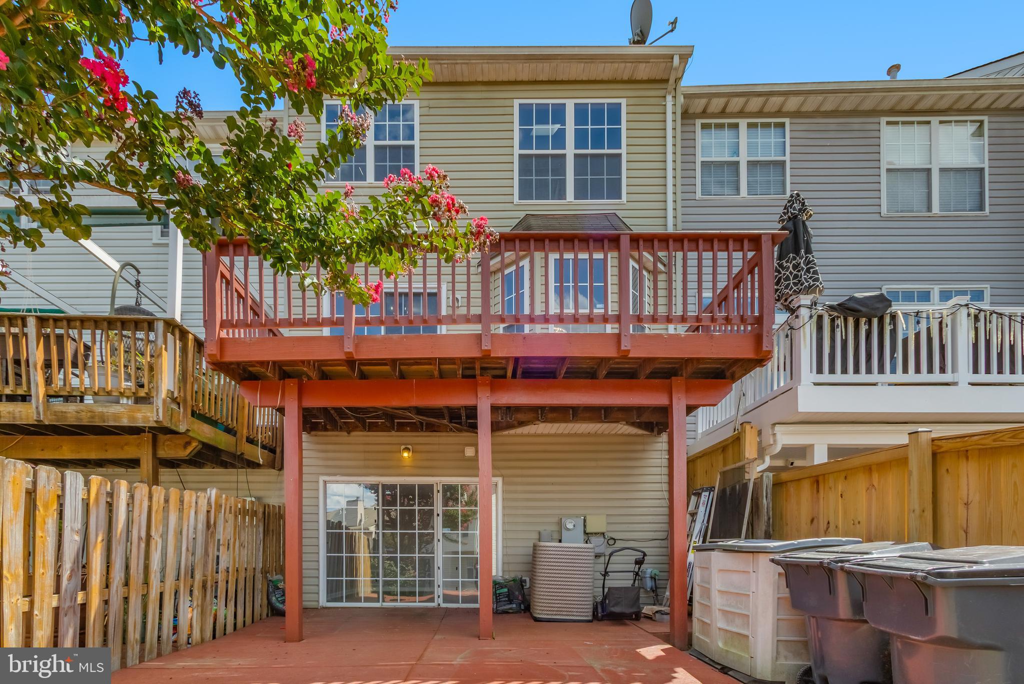 STONE RIVER - Residential Lease