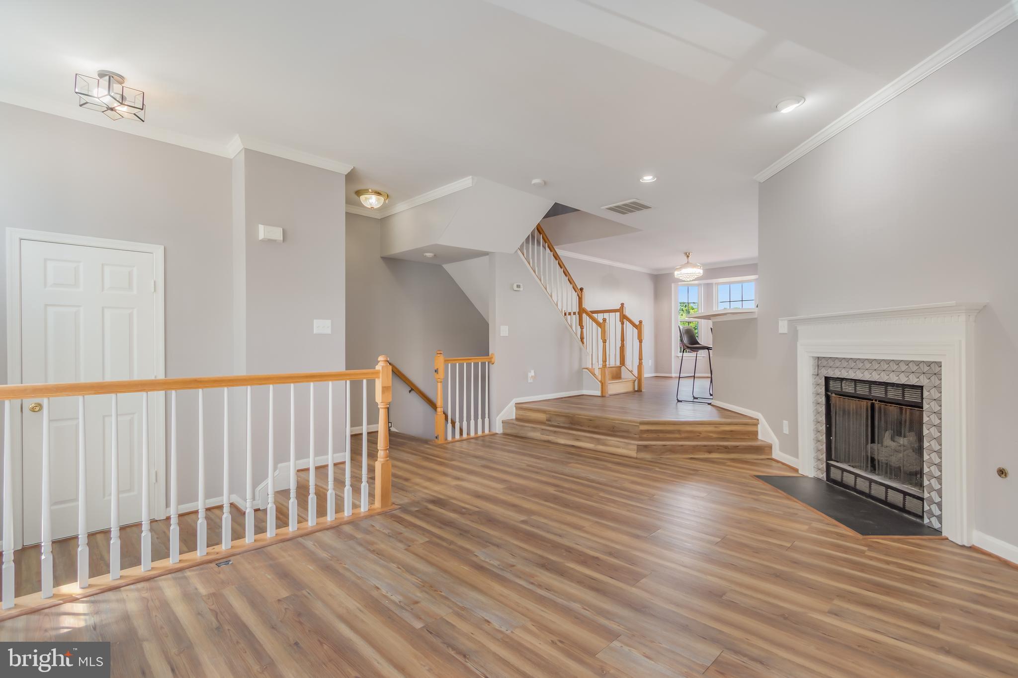 STONE RIVER - Residential Lease