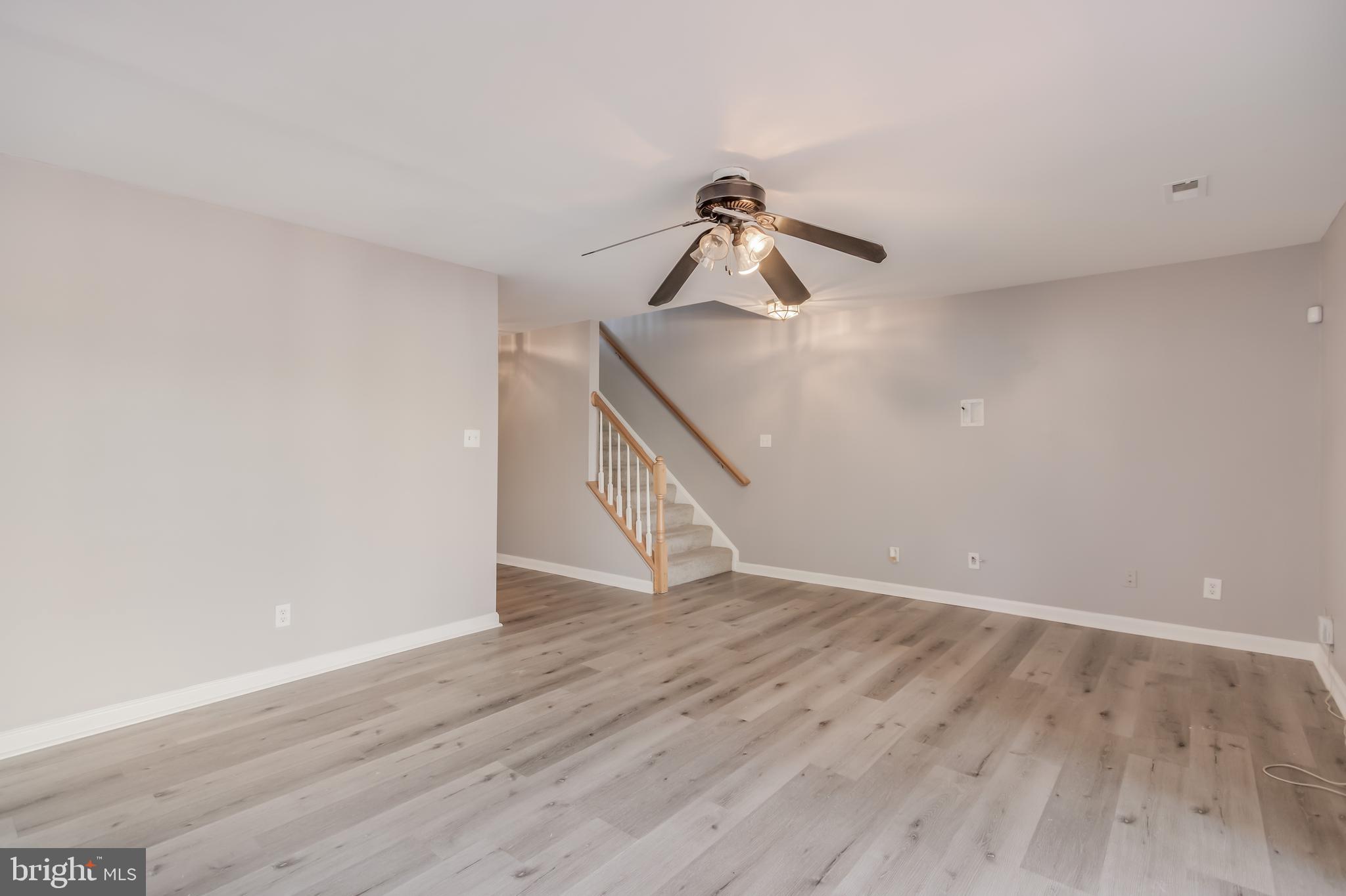 STONE RIVER - Residential Lease