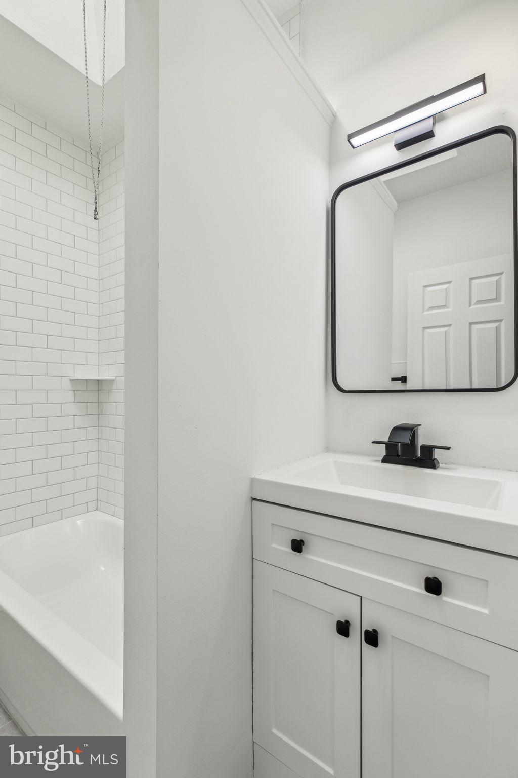 COBBS CREEK - Residential Lease