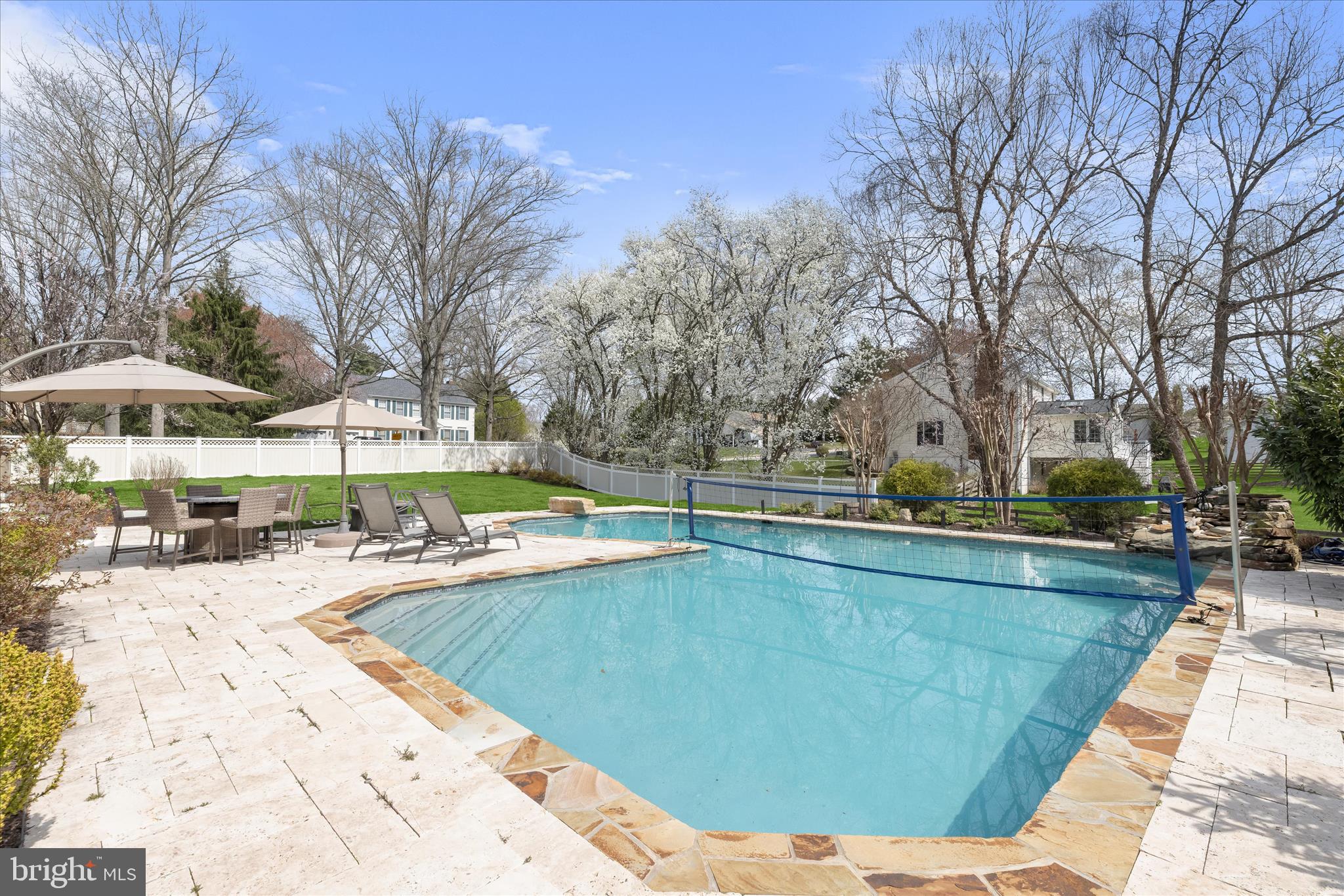 MCKENZIE MEADOWS - Residential