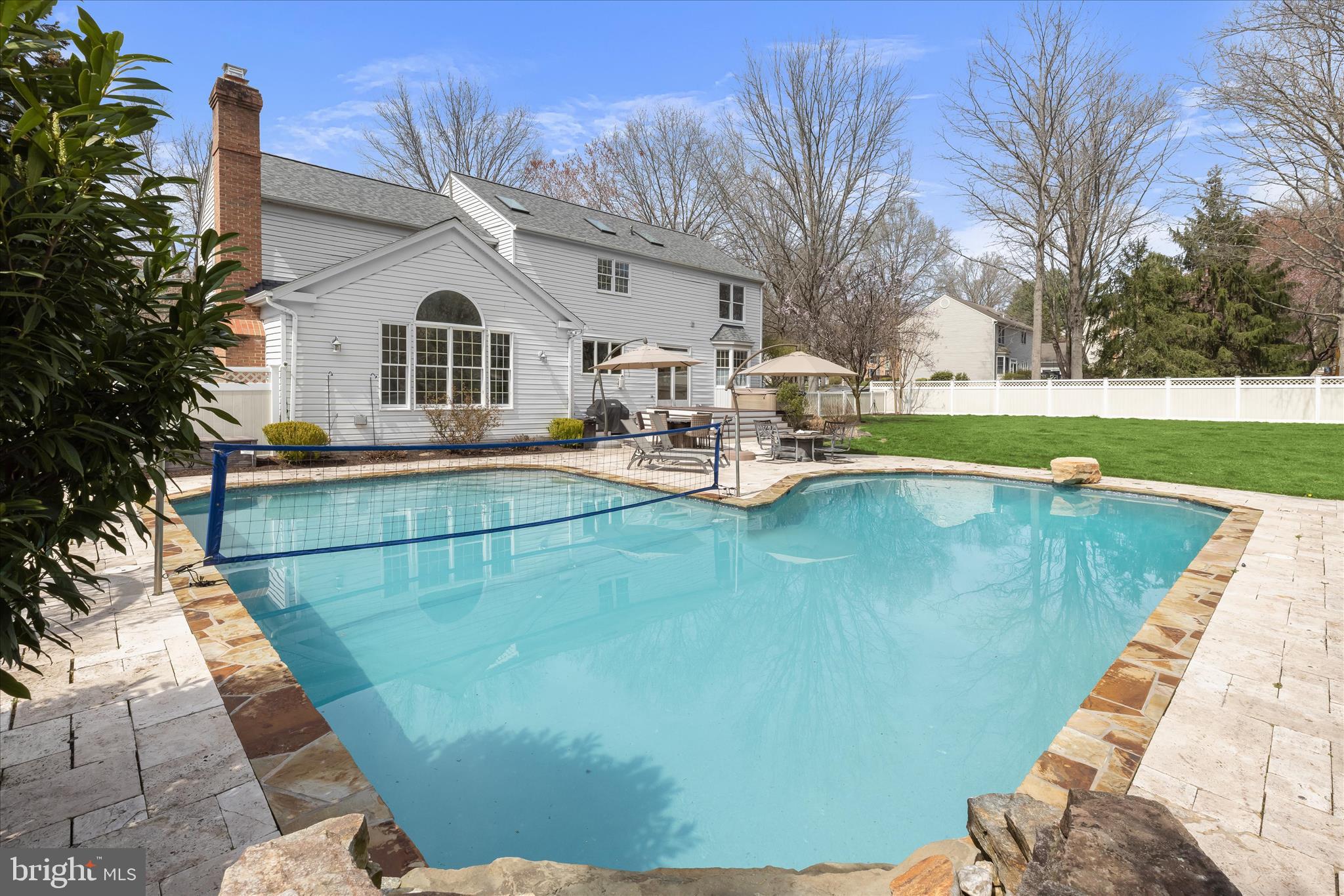 MCKENZIE MEADOWS - Residential