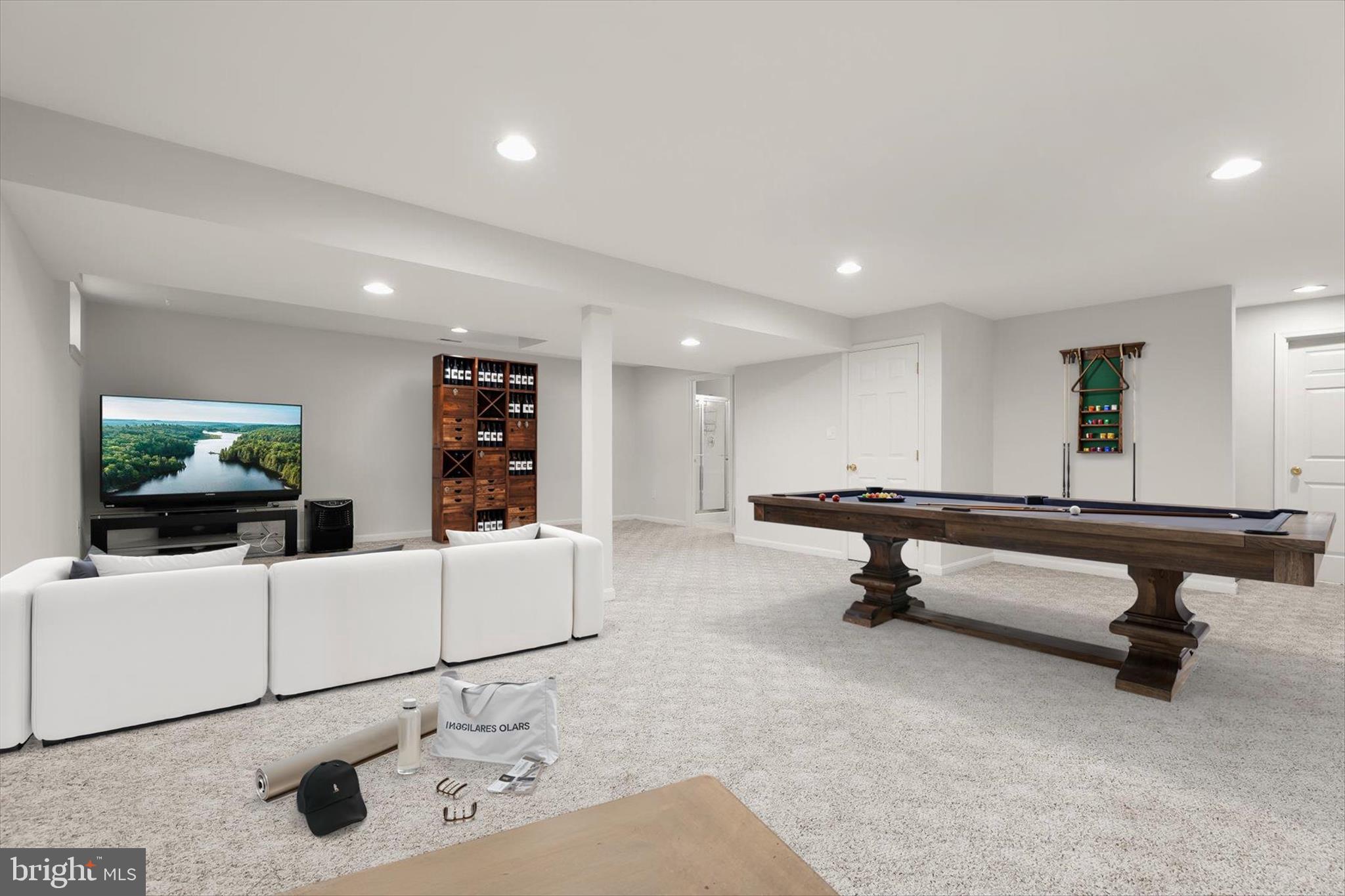 MCKENZIE MEADOWS - Residential