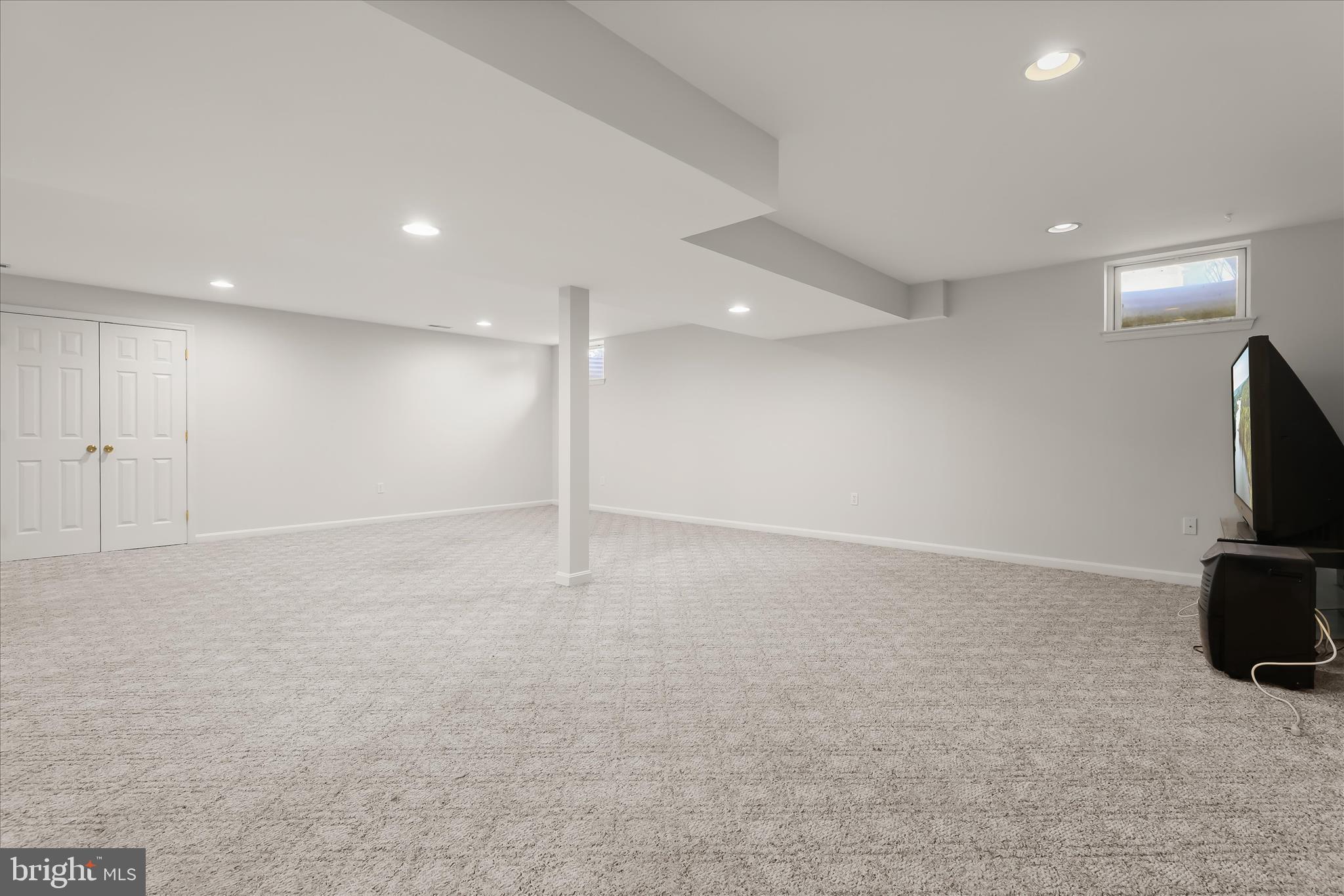 MCKENZIE MEADOWS - Residential