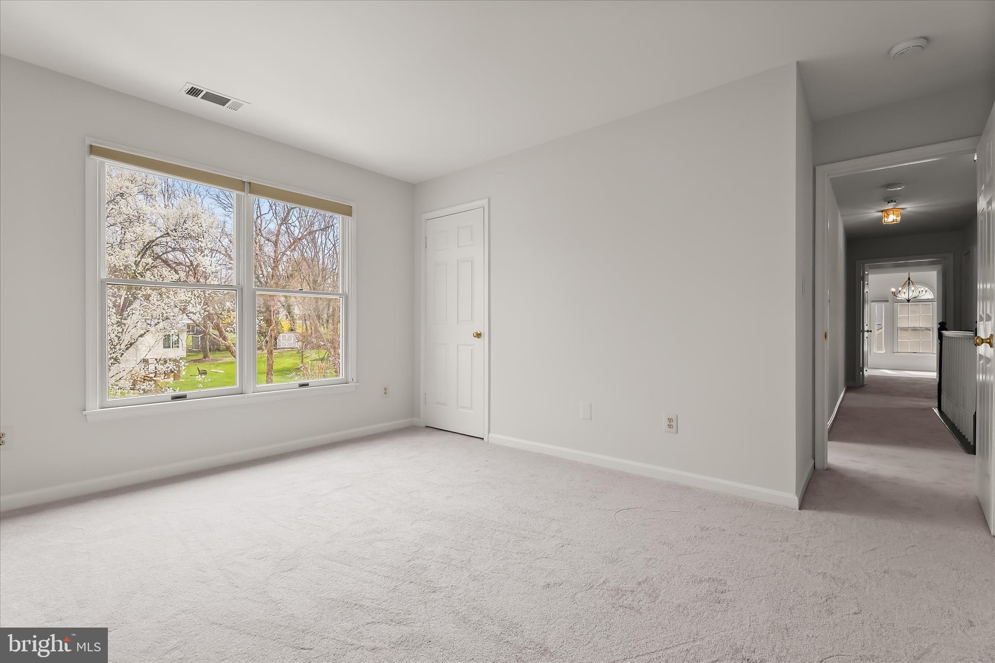 MCKENZIE MEADOWS - Residential