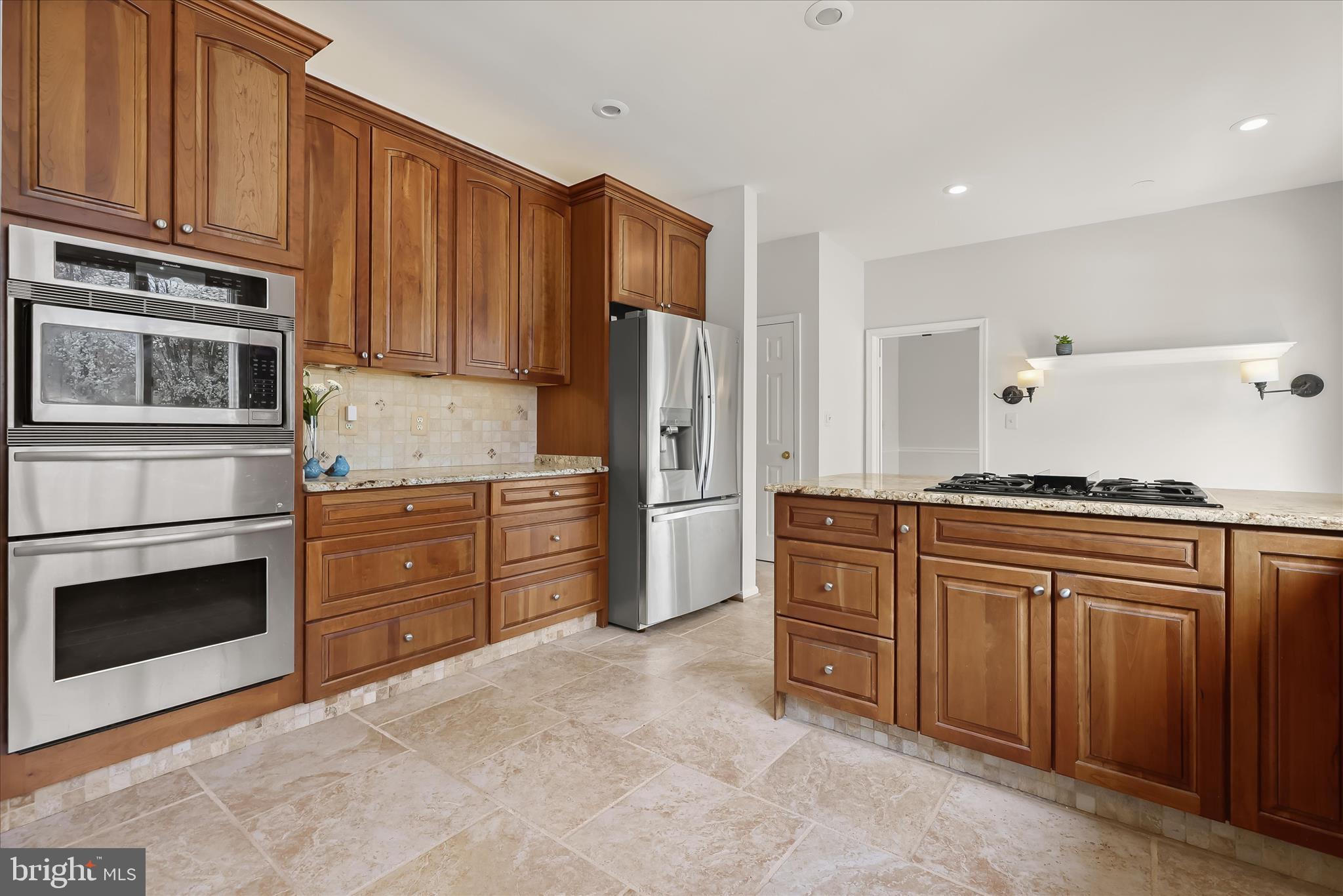 MCKENZIE MEADOWS - Residential