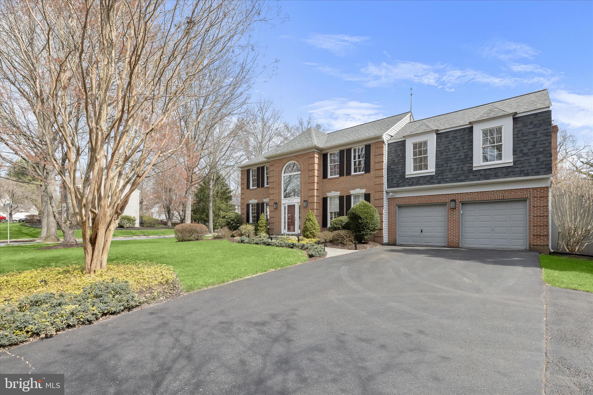 MCKENZIE MEADOWS - Residential