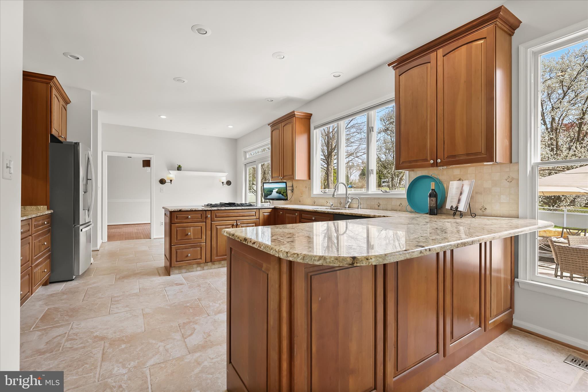 MCKENZIE MEADOWS - Residential