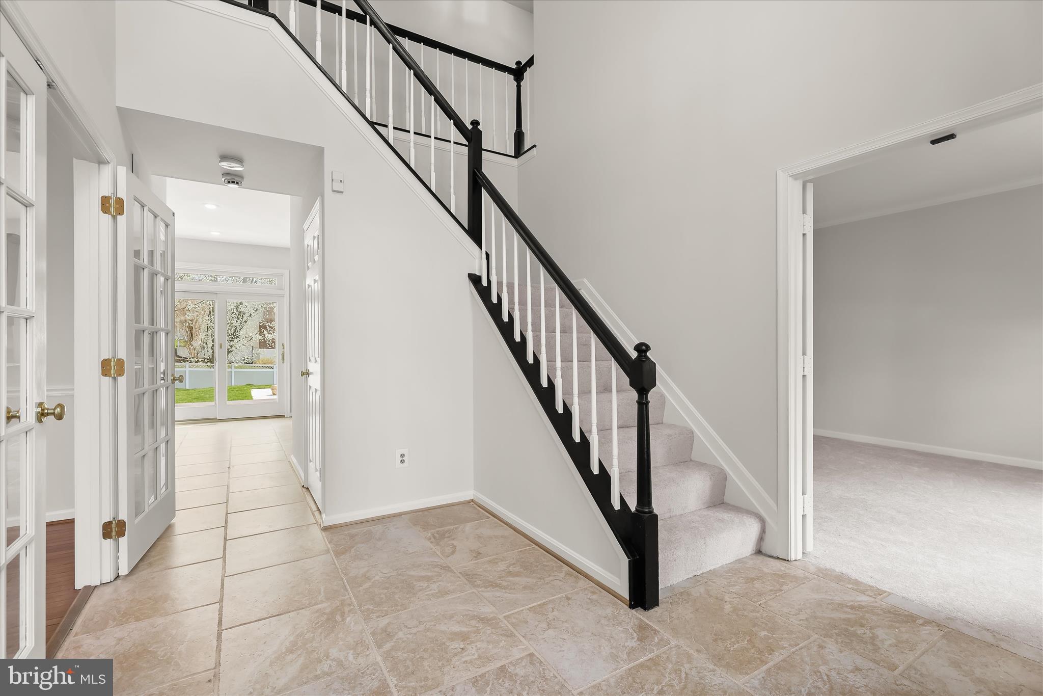 MCKENZIE MEADOWS - Residential