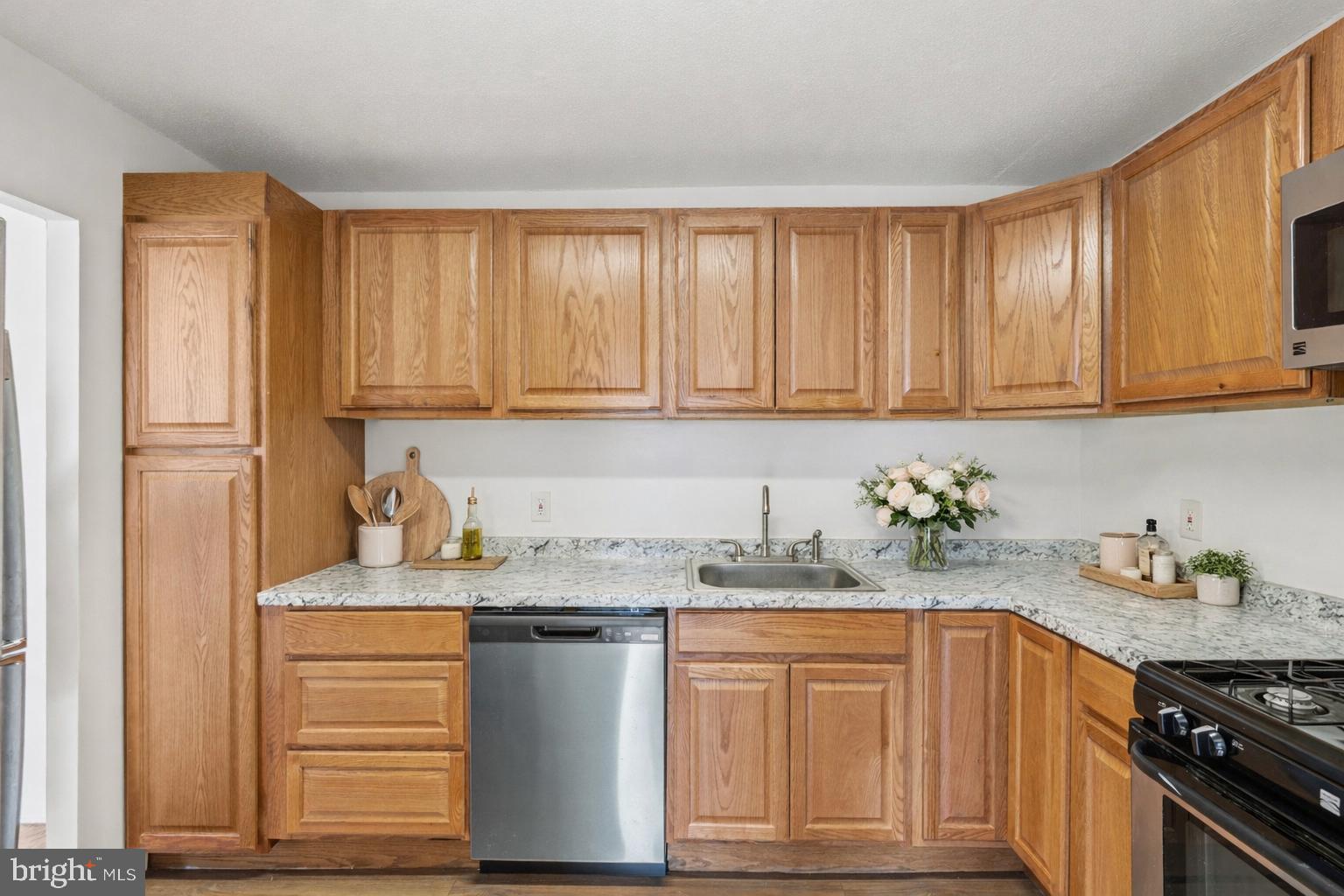 UNIVERSITY TOWERS CODM - Residential