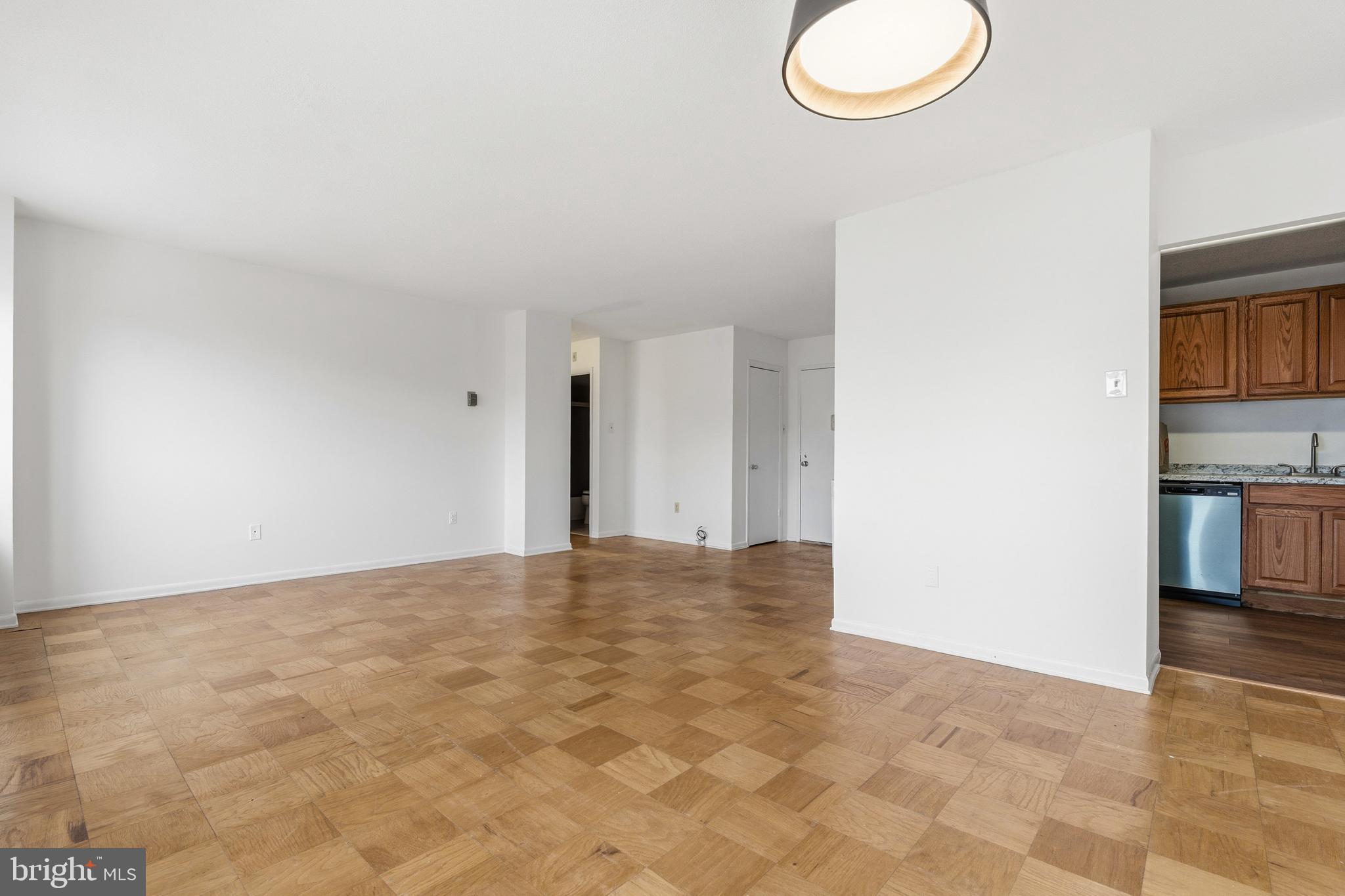 UNIVERSITY TOWERS CODM - Residential