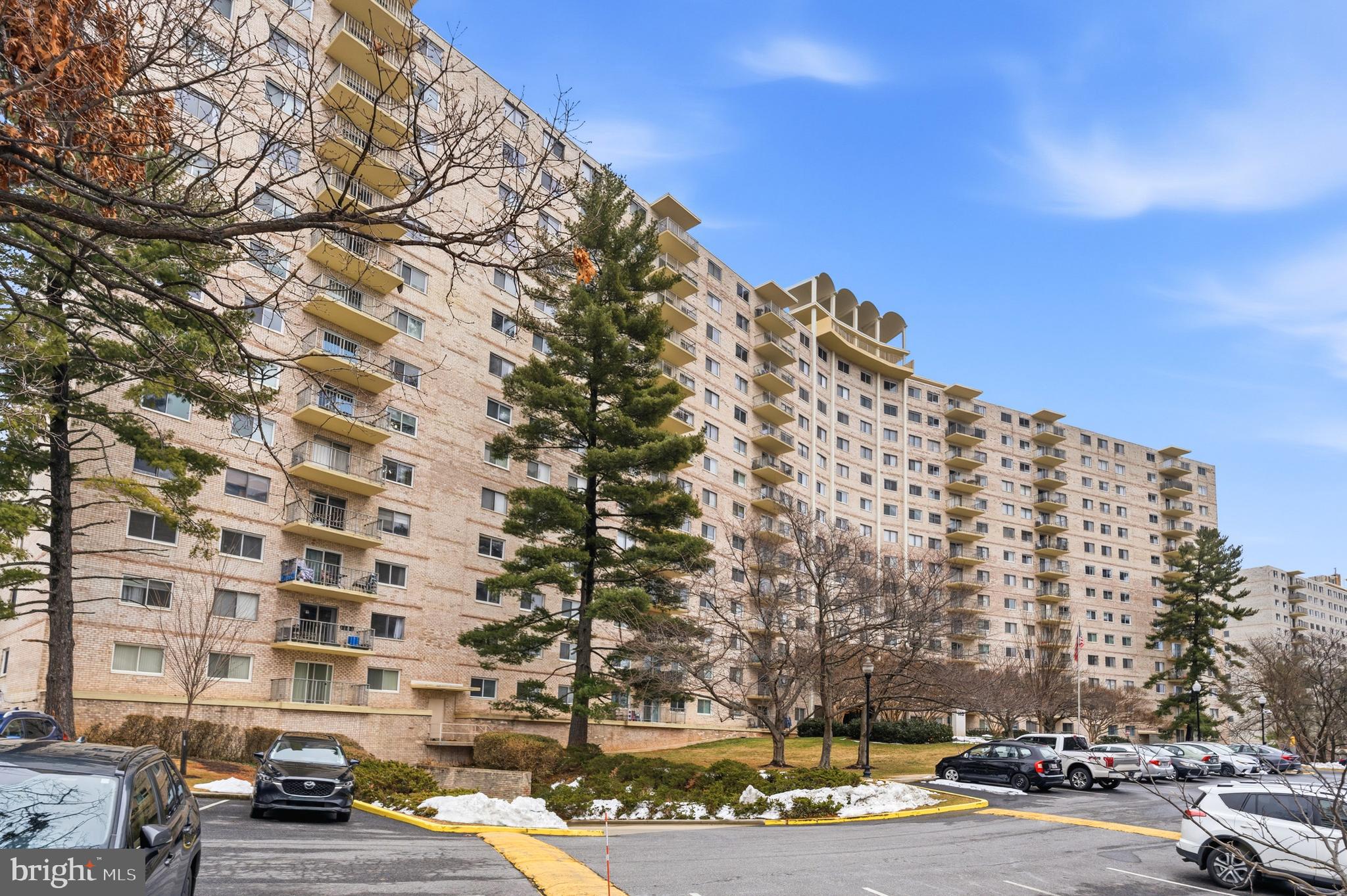 UNIVERSITY TOWERS CODM - Residential