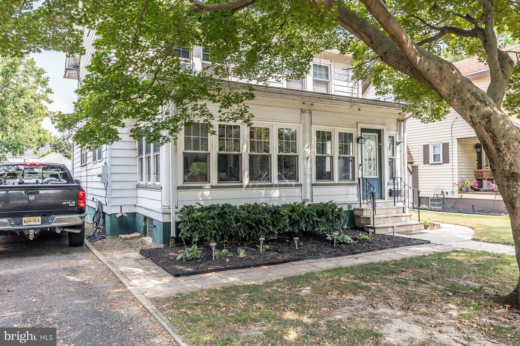202 GUILFORD AVENUE