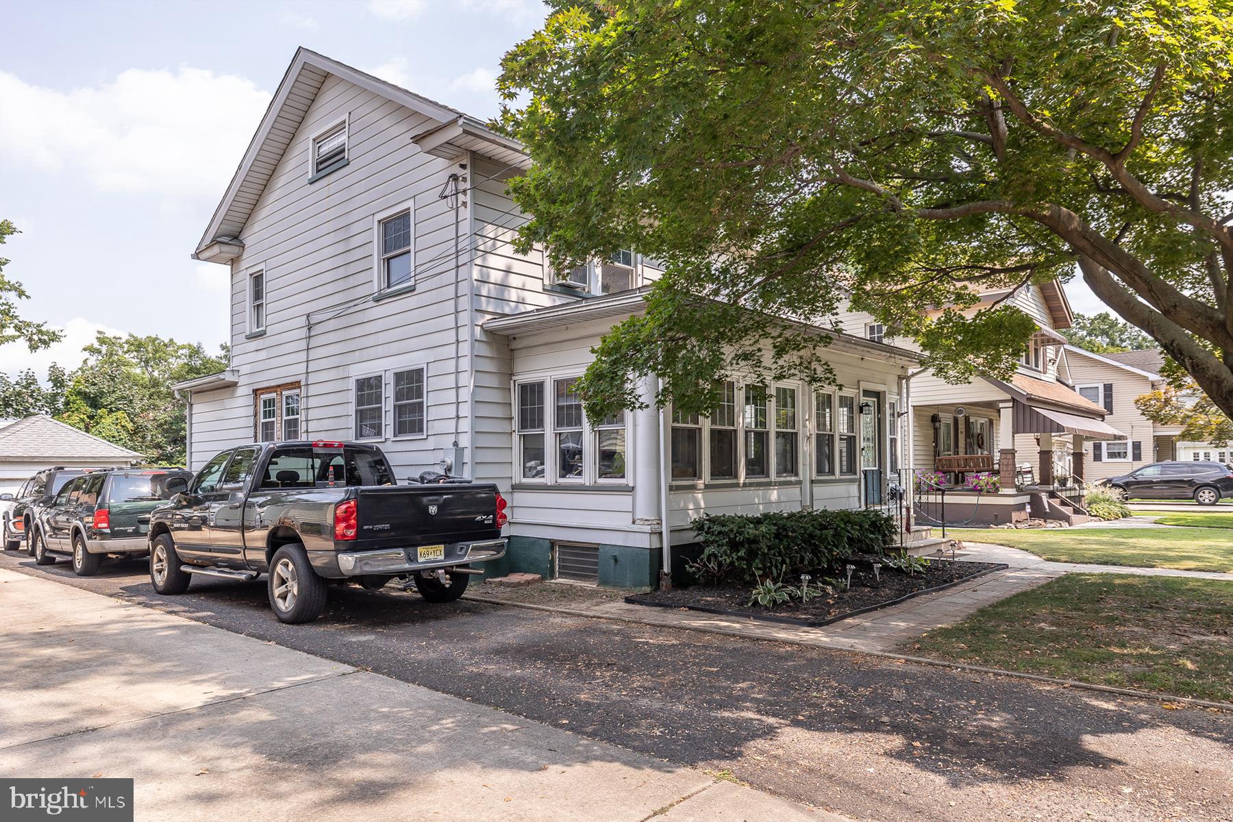 202 GUILFORD AVENUE