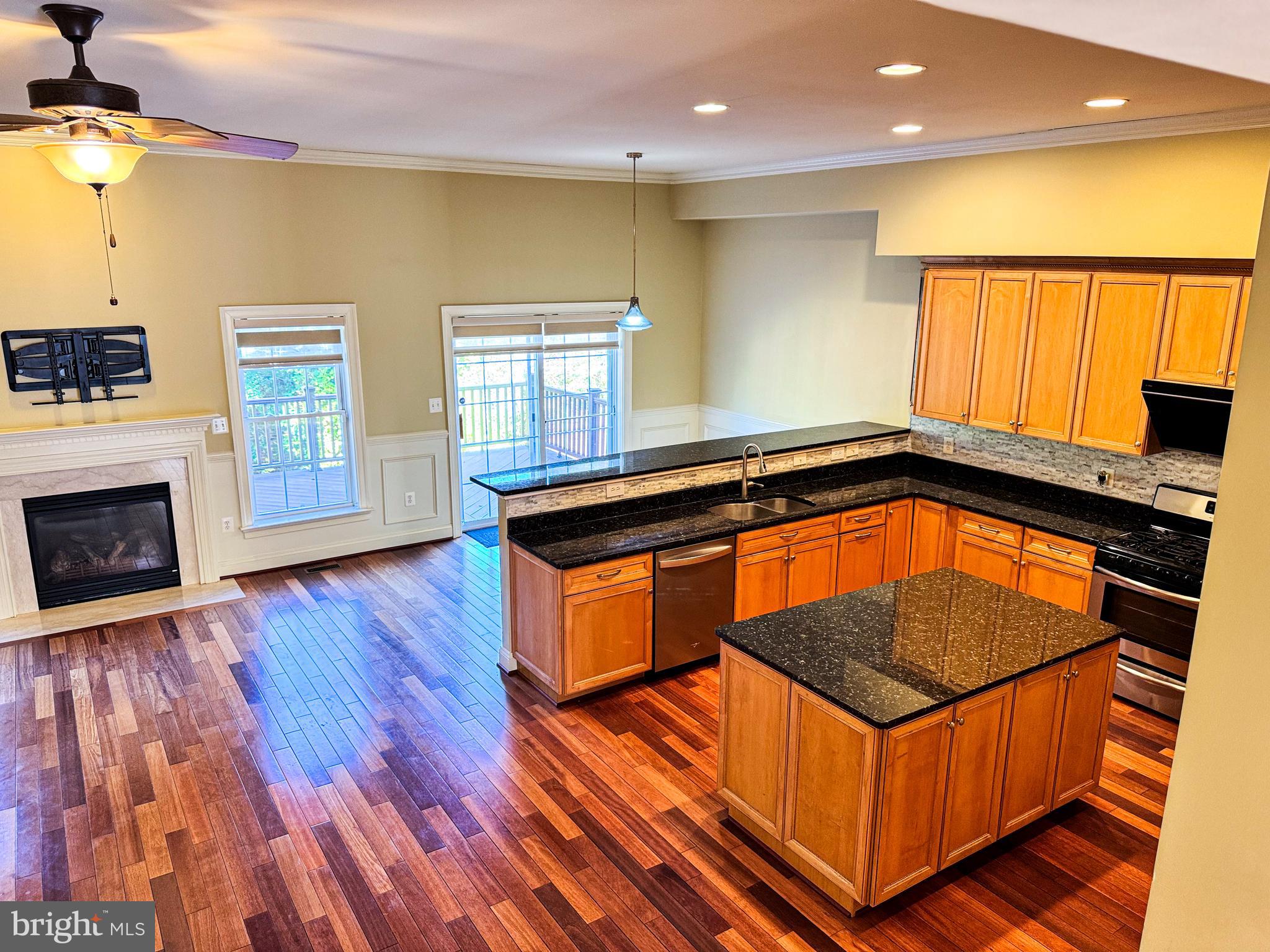 FAIRFAX PARK - Residential