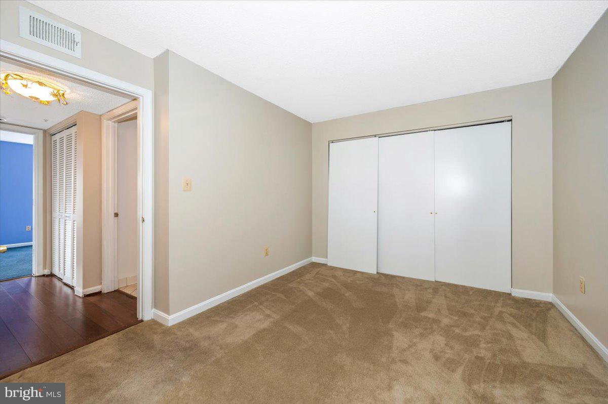 VISTAS 2 AT LAUREL - Residential