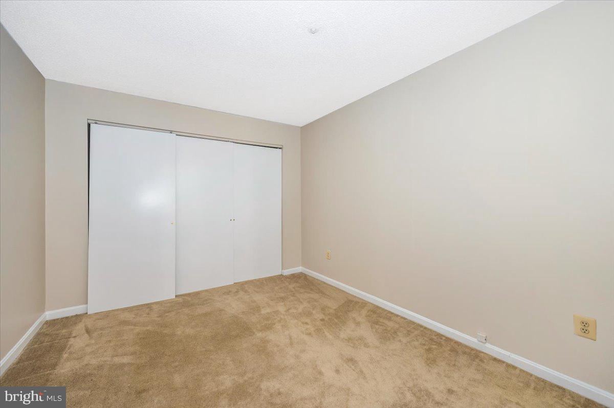 VISTAS 2 AT LAUREL - Residential