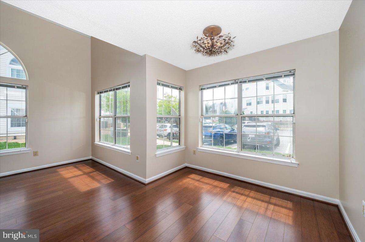 VISTAS 2 AT LAUREL - Residential