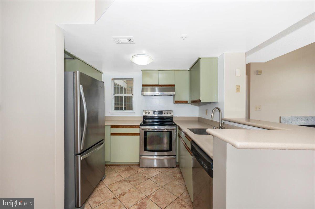 VISTAS 2 AT LAUREL - Residential