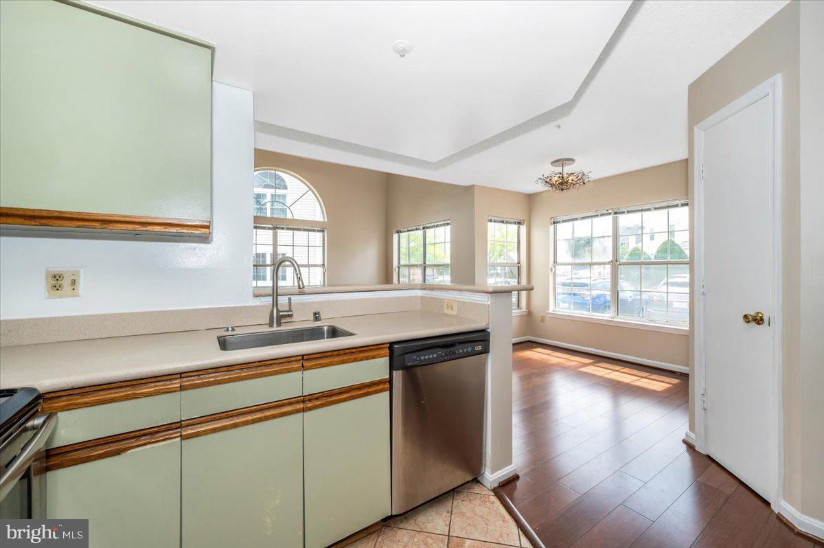 VISTAS 2 AT LAUREL - Residential