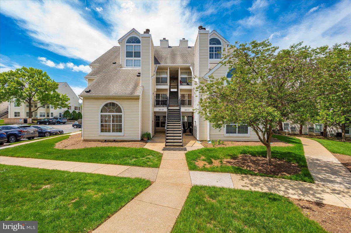 VISTAS 2 AT LAUREL - Residential