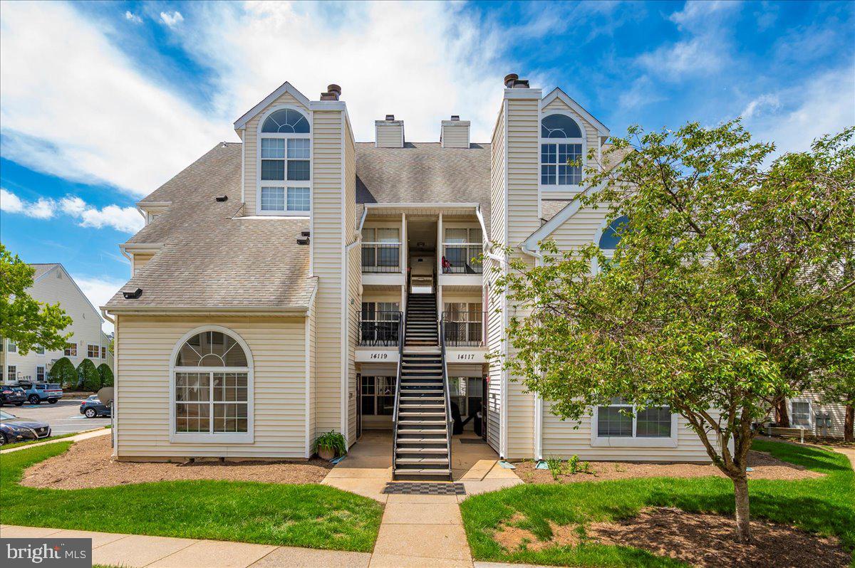 VISTAS 2 AT LAUREL - Residential